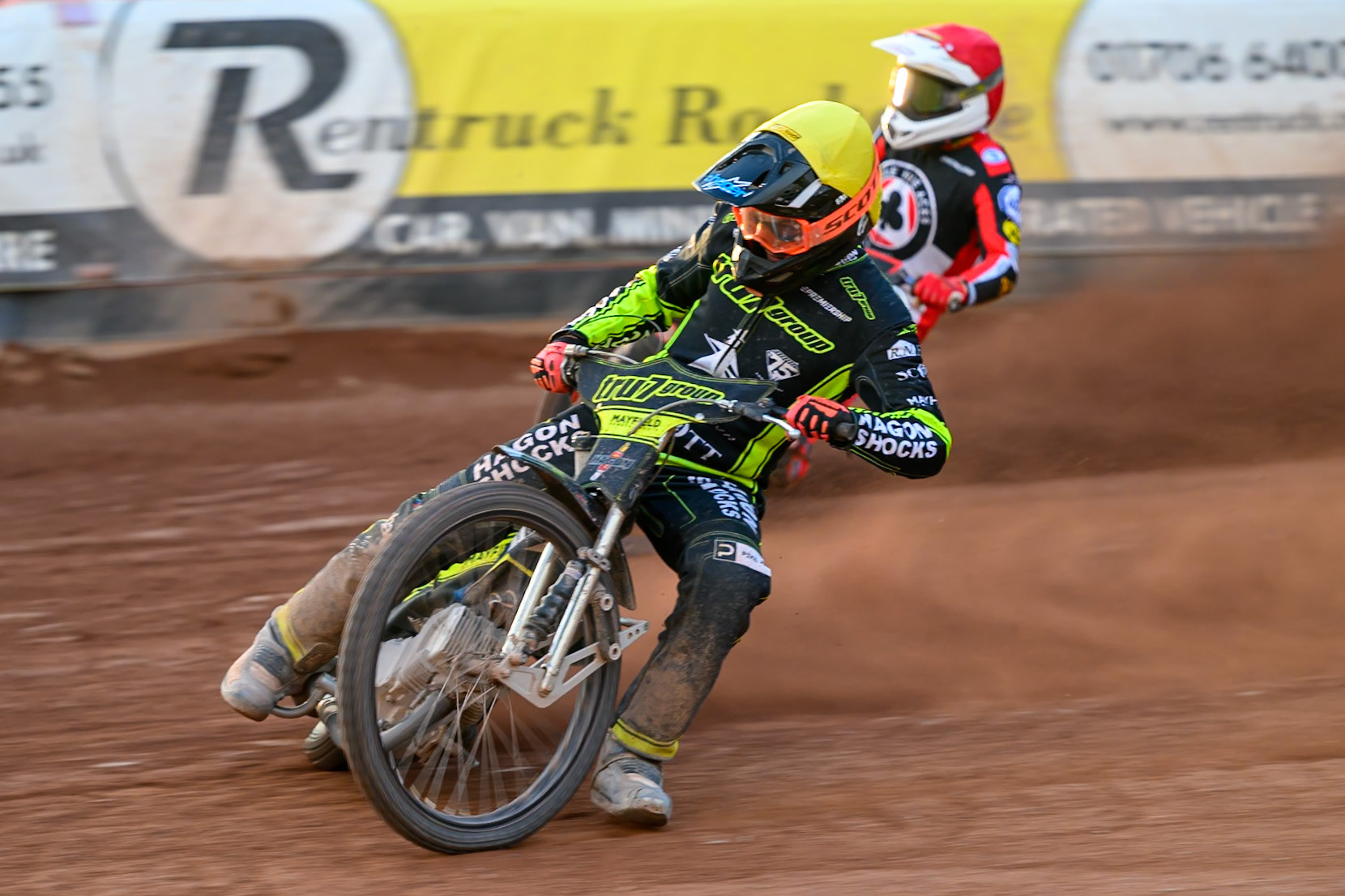 Jason Edwards of Ipswich Witches in Yellow leading Peter Kildemand of Belle Vue Aces in Red during the Rowe Motor Oil Premiership match between Belle Vue Aces and Ipswich Witches at the National Speedway Stadium, Manchester on Saturday 20th June 2026. (Photo: Ian Charles | MI News)