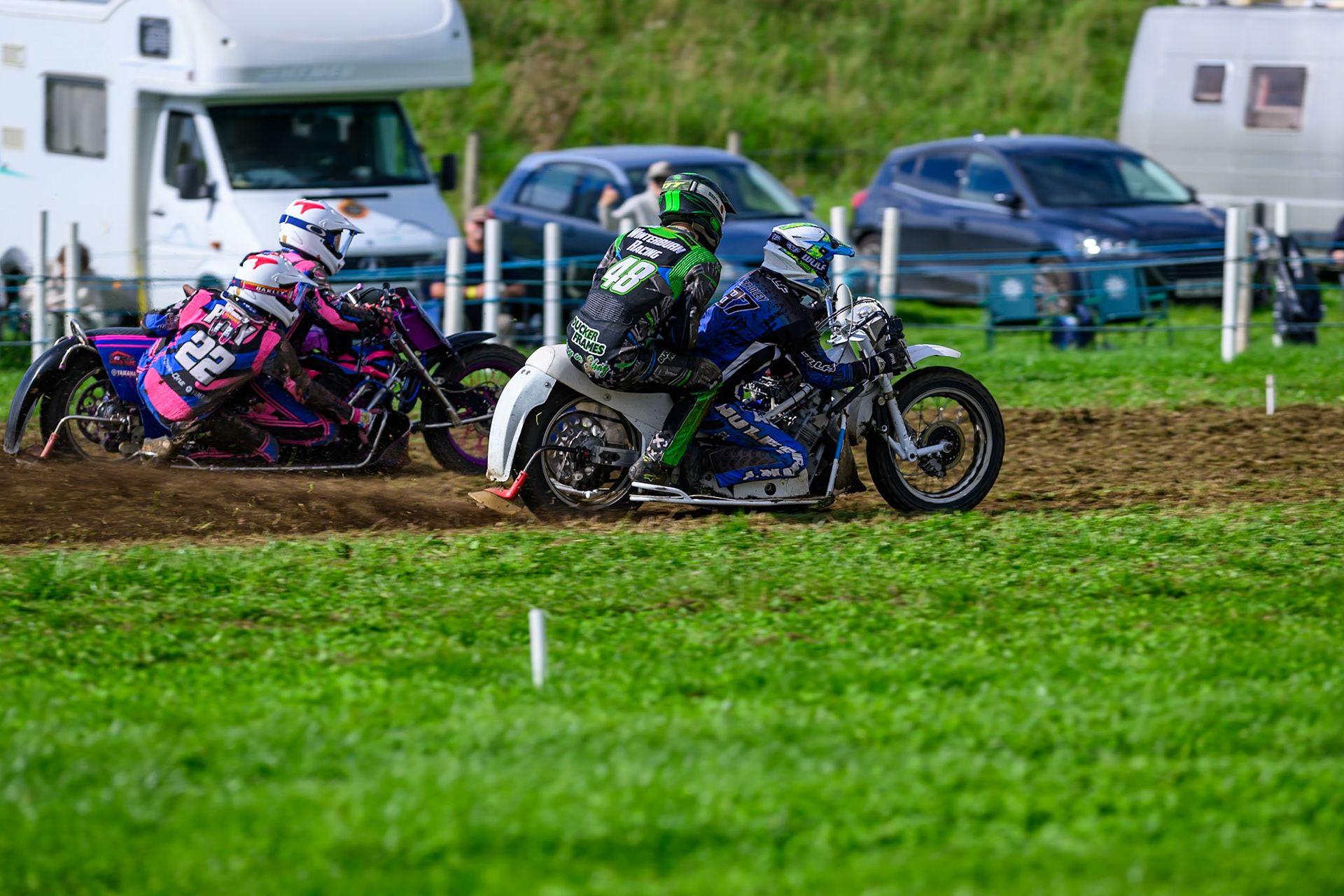 British Masters 1000cc Sidecars: Rob Bradley/Billy Winterburn (87) leading Will Penfold/Ricky Pay (22) during the British Masters Grasstrack Championship at Lower Marsh Farm, Much Hoole, Preston in Lancashire, England on Sunday 13th September 2026. (Photo: Ian Charles | MI News)