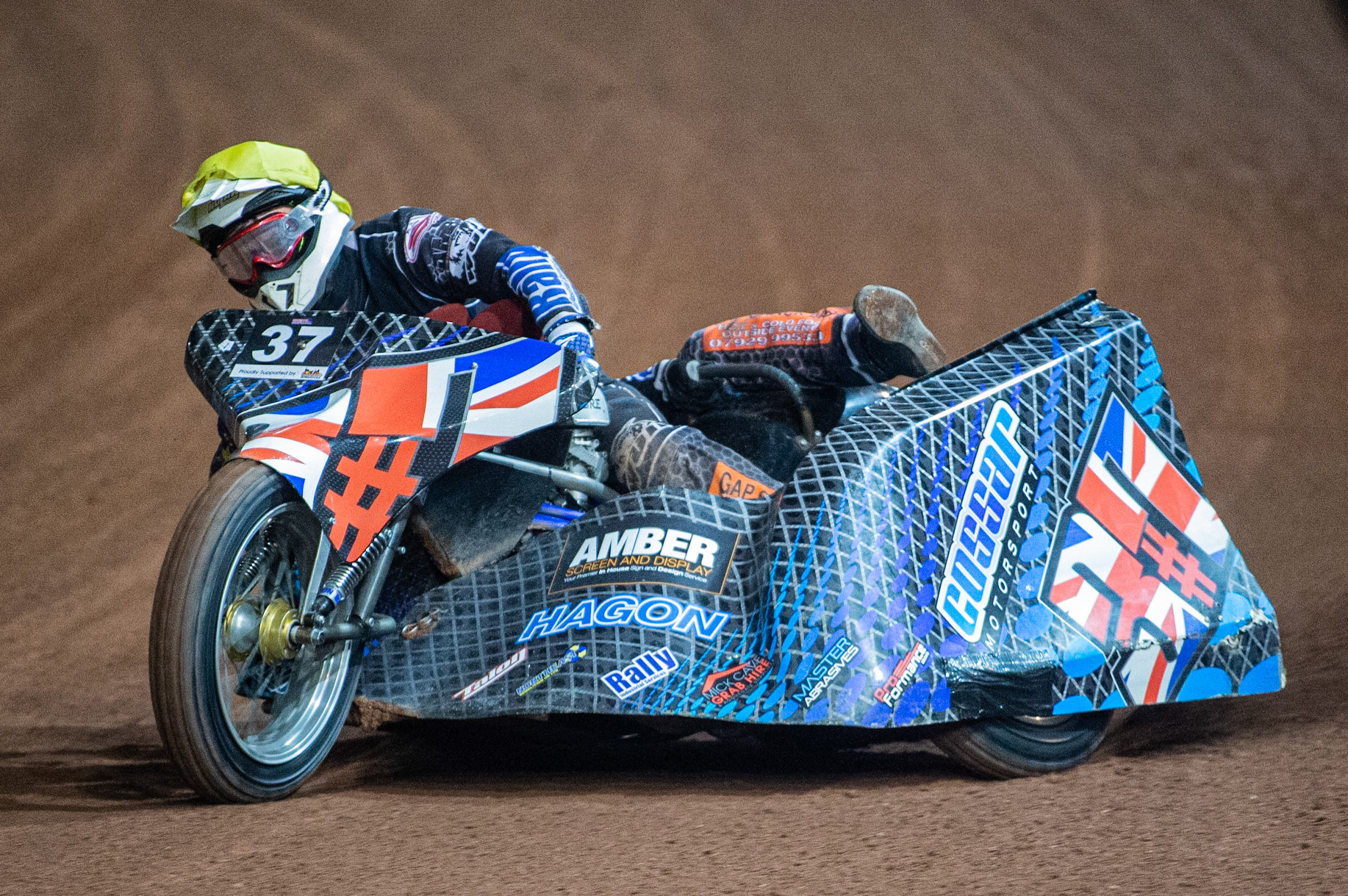 MANCHESTER, ENGLAND Mark Cossar & Carl Pugh(37) in action during the  ACU Sidecar Speedway Manchester Masters,  Belle Vue National Speedway Stadium, Manchester Saturday 12 October 2019 (Credit: Ian Charles | MI News)