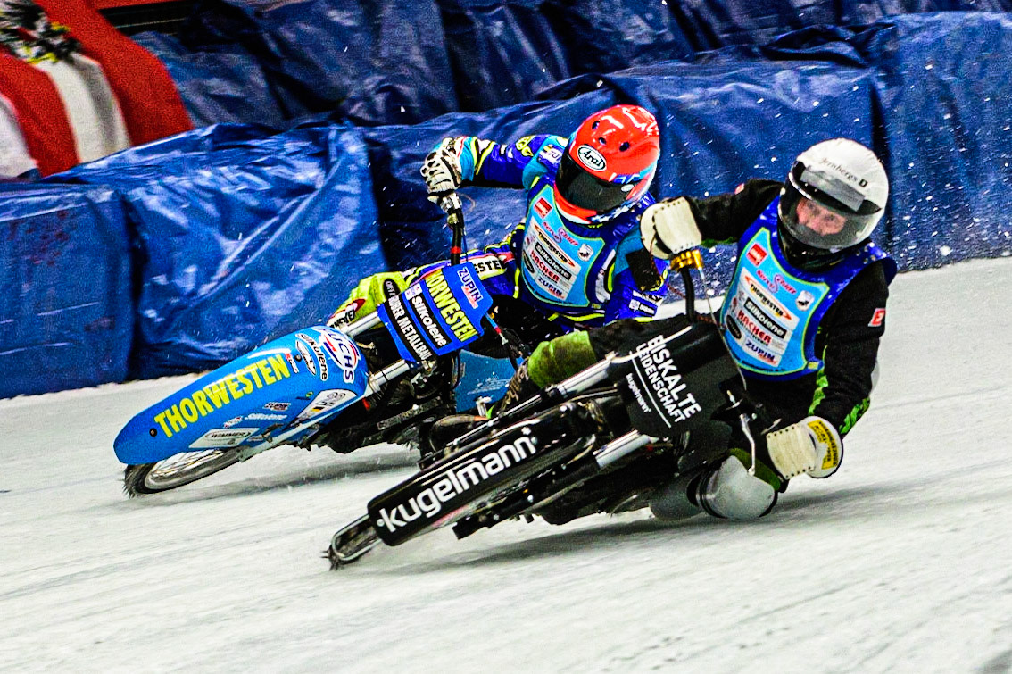 Per-Olof Serenius (White) inside Günther Bauer (Red) during the Race of Legends at the Max-Aicher-Arena, Inzell on Friday 17th March 2023. (Photo: Ian Charles | MI News)