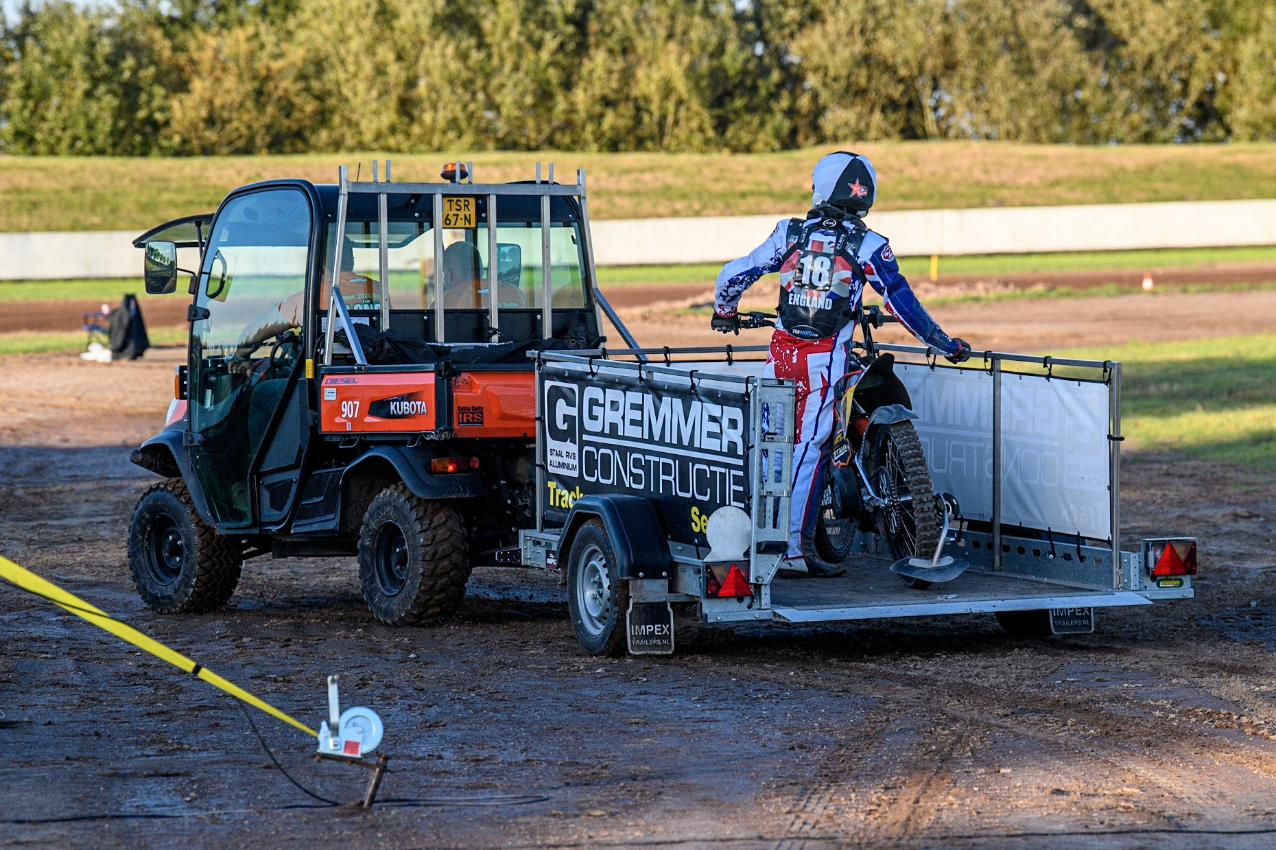 Zach Wajtknecht gets a lift back from the track after his bike failure during the FIM Long Track Of Nations event at the Speed Centre Roden on Sunday 24th September 2023. (Photo: Ian Charles | MI News)