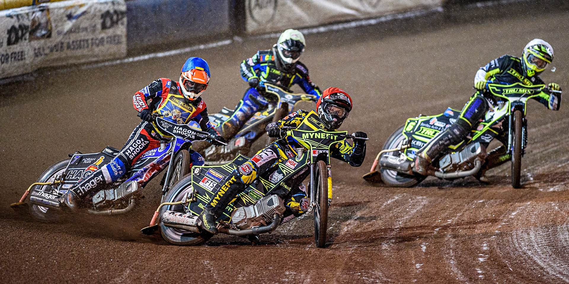 Jye Etheridge (Red) and Jason Edwards (Blue) lead Danyon Hume (White) and Joe Thompson (Yellow) during the Sports Insure Premiership Grand Final Second Leg match between Sheffield Tigers and Ipswich Witches at Owlerton Stadium, Sheffield on Thursday 5th October 2023. (Photo: Ian Charles | MI News)