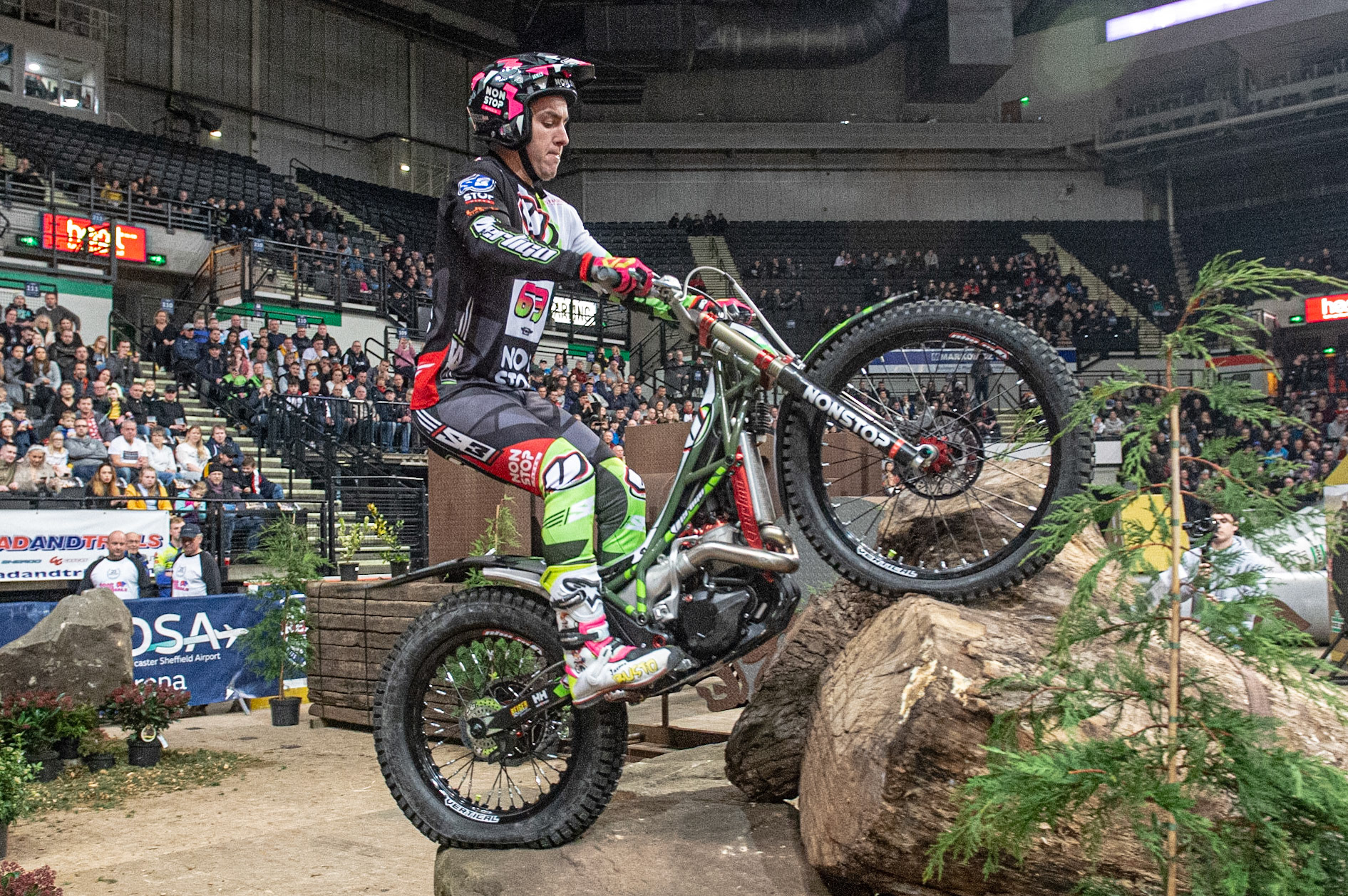 SHEFFIELD, ENGLAND  - DECEMBER 28TH  Jamie Busto, Spain (Vertigo) on section 4  during the 25th Anniversary Sheffield Indoor Trial at the FlyDSA Arena, Sheffield on Saturday 28th December 2019. (Credit: Ian Charles | MI News)