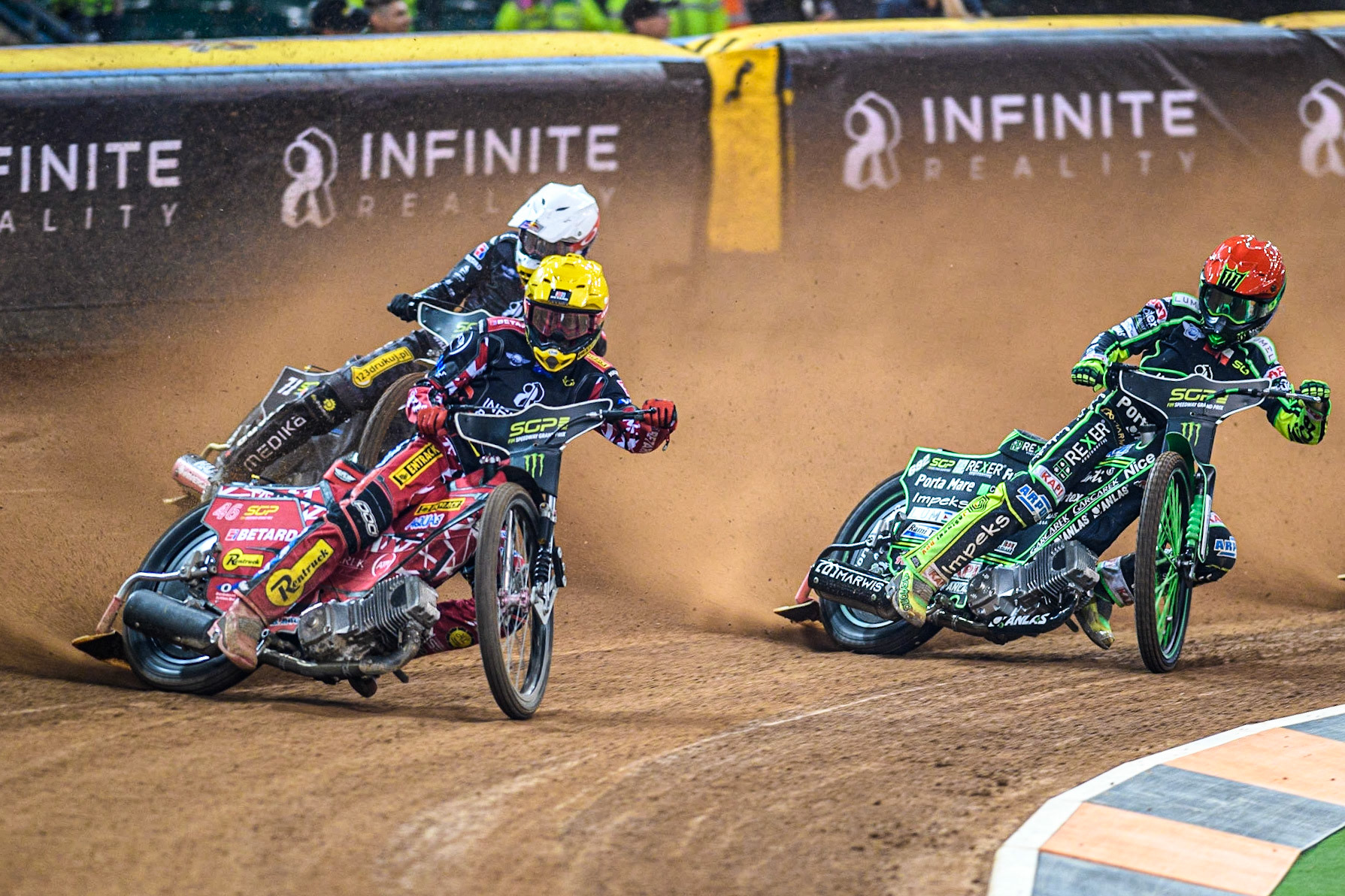 Max Fricke (46) (Yellow) leads  Maciej Janowski (71) (White) and Patryk Dudek (692) (Red) during the FIM Speedway Grand Prix of Great Britain at the Principality Stadium, Cardiff on Saturday 2nd September 2023. (Photo: Ian Charles | MI News)