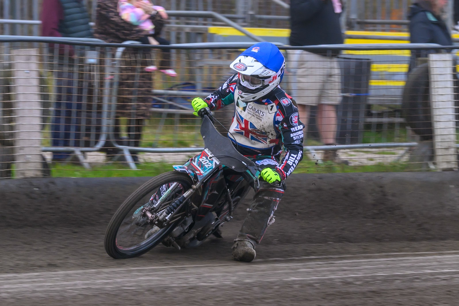 Alfie Bowtell in action during the Derbyshire Open at Hi-Edge Speedway, Buxton on Sunday 27th September 2026. (Photo: Ian Charles | MI News)