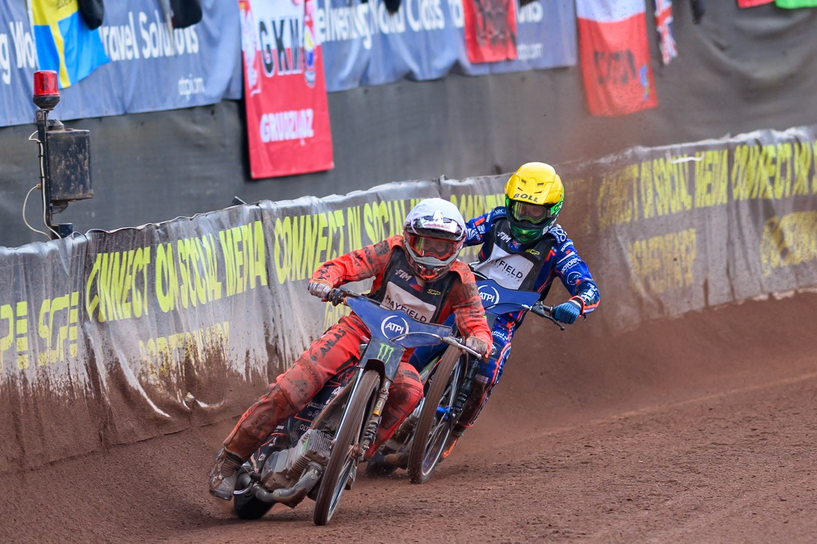 Jan Kvech (201) of Czech Republic in White leading Brady Kurtz (101) of Australia in Yellow during the ATPI  FIM Speedway GP of Manchester at the National Speedway Stadium, Manchester on Saturday 6th June 2026. (Photo: Ian Charles | MI News)