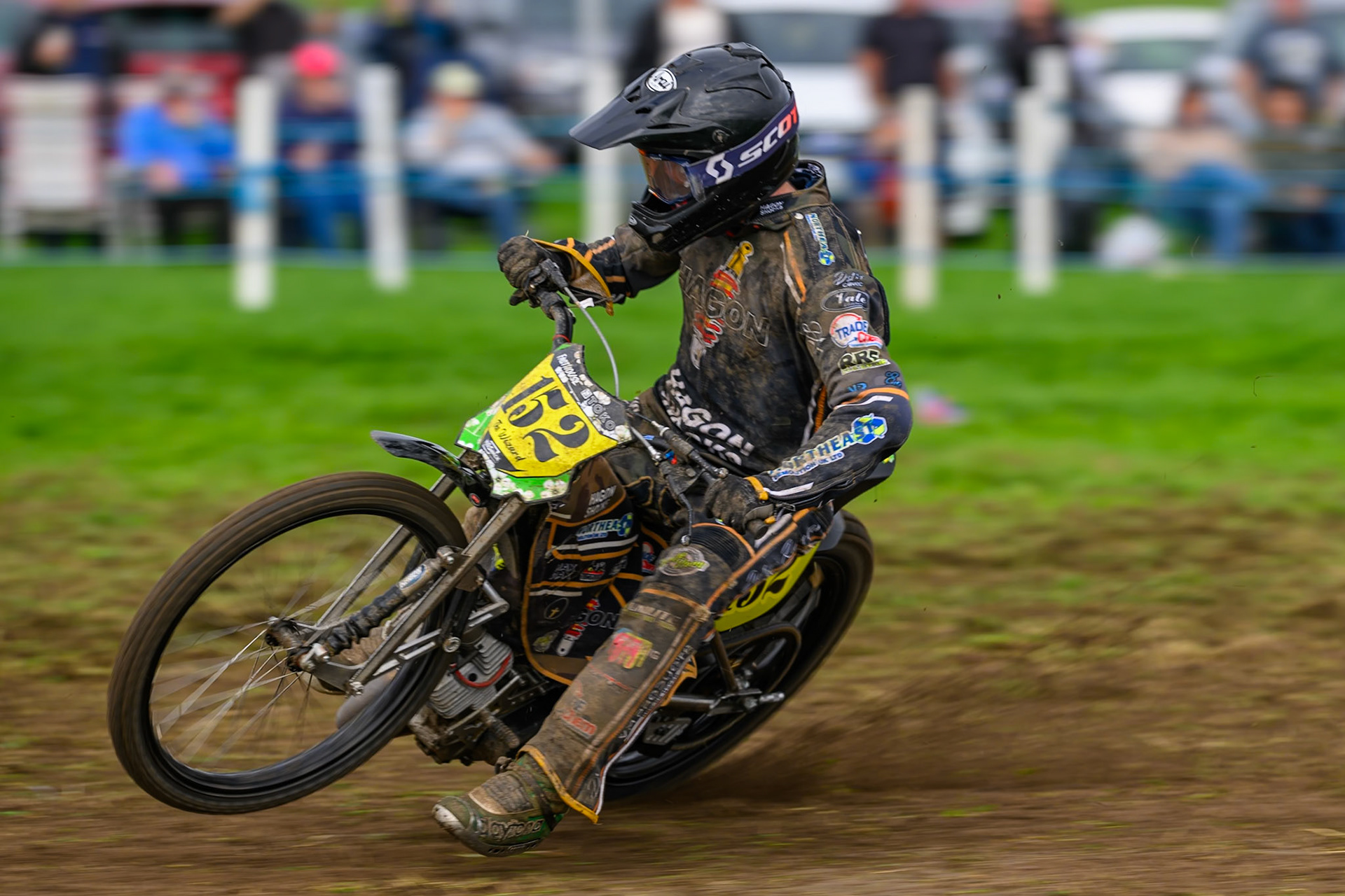 British Masters (Solos): Ashton Vale (152)  picks up some drive during the British Masters Grasstrack Championship at Lower Marsh Farm, Much Hoole, Preston in Lancashire, England on Sunday 13th September 2026. (Photo: Ian Charles | MI News)