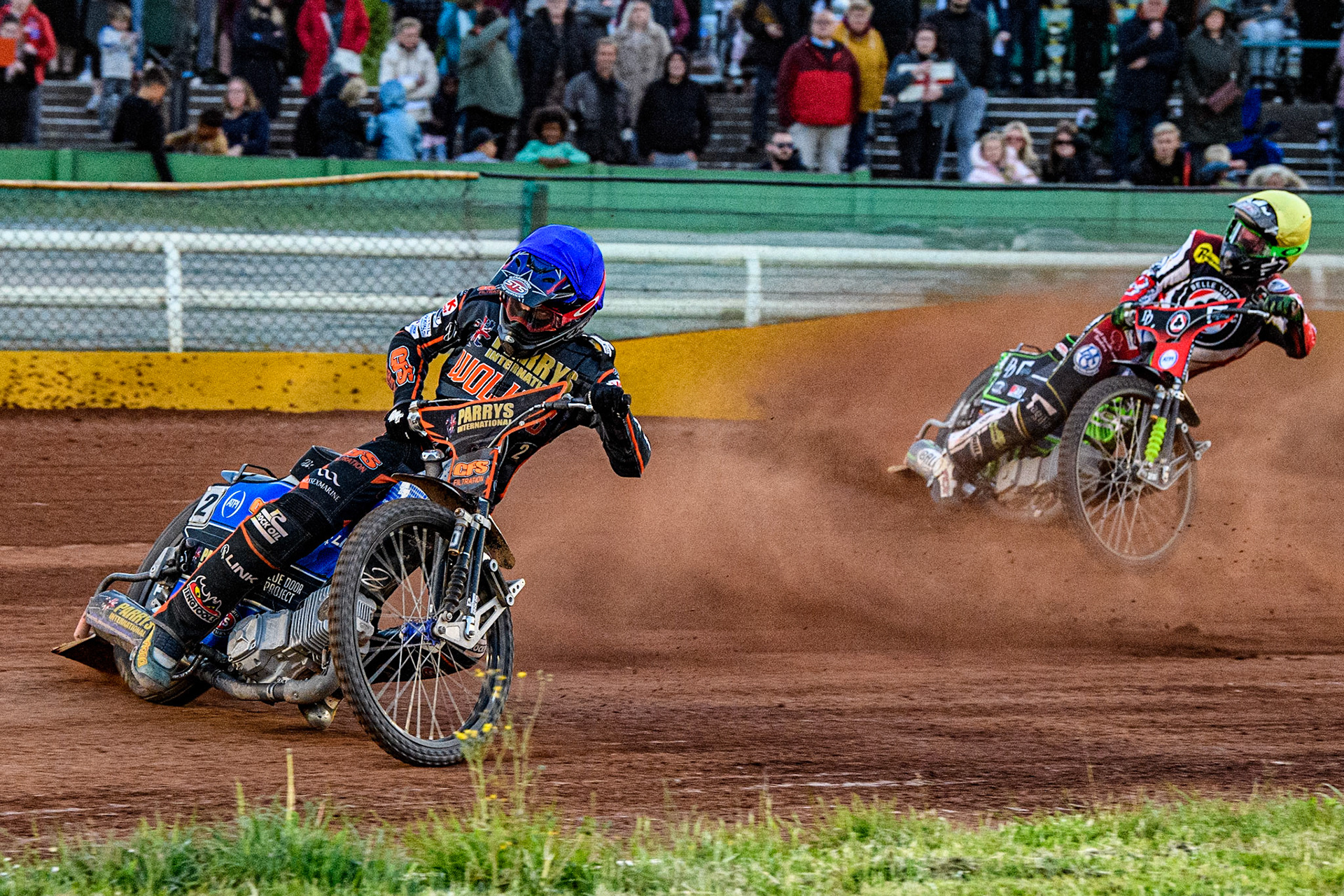 Steve Worrall (Blue) leads Charles Wright (Yellow) during the Sports Insure Premiership match between Wolverhampton Wolves and Belle Vue Aces at Monmore Green Stadium, Wolverhampton on Monday 29th May 2023. (Photo: Ian Charles | MI News)