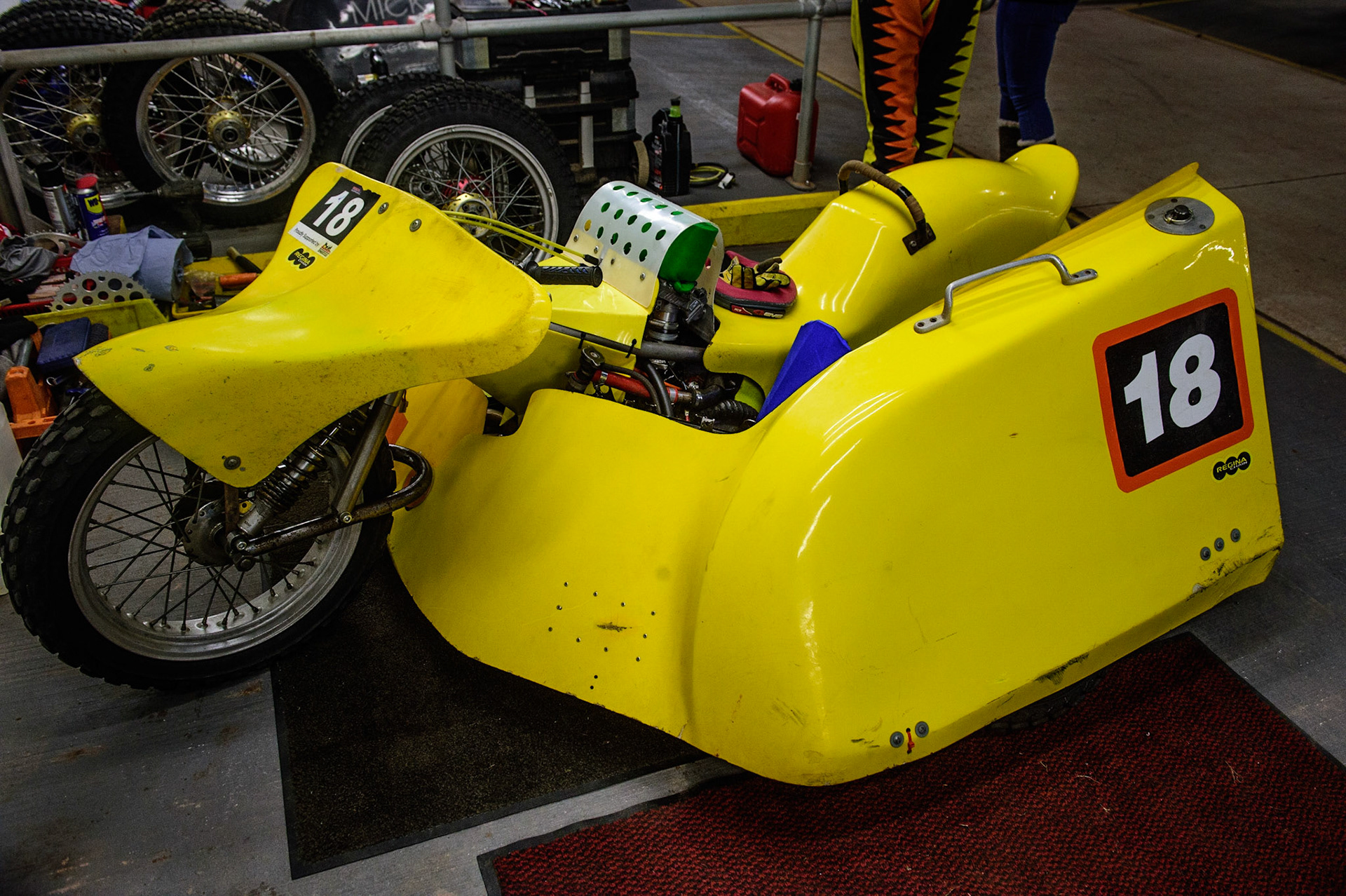 MANCHESTER, UK. OCT 30TH   The side car of Mick Stace &amp; Ryan Knowles in the pits during the Manchester Masters Sidecar Speedway and Flat Track Racing at the National Speedway Stadium, Manchester on Saturday 30th October 2021. (Credit: Ian Charles | MI News)