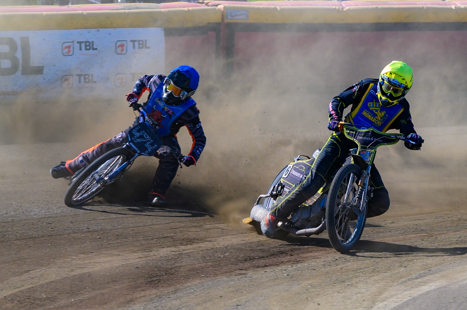 Ben Whalley of Edinburgh Monarchs Academy in Yellow rides inside Jack Roberts of Buxton Bulls in Blue during the WSRA National Development League match between Buxton Bulls and Edinburgh Monarchs Academy at Hi-Edge Speedway, Buxton on Sunday 14th June 2026. (Photo: Ian Charles | MI News)