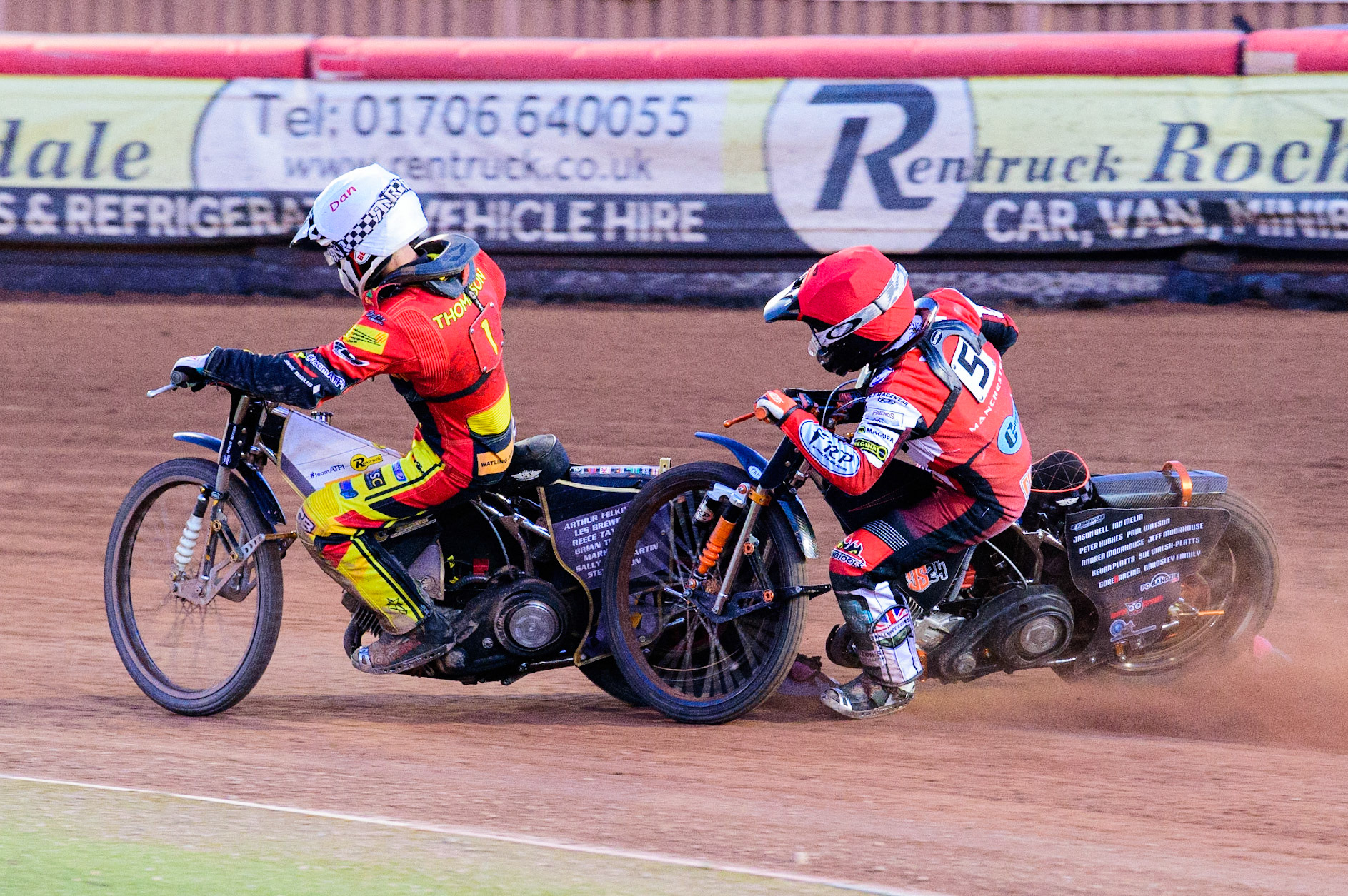 Jack Smith  (Red) battles with Dan Thompson   (White) during the National Development League match between Belle Vue Aces and Leicester Lions at the National Speedway Stadium, Manchester on Friday 19th August 2022. (Credit: Ian Charles | MI News)