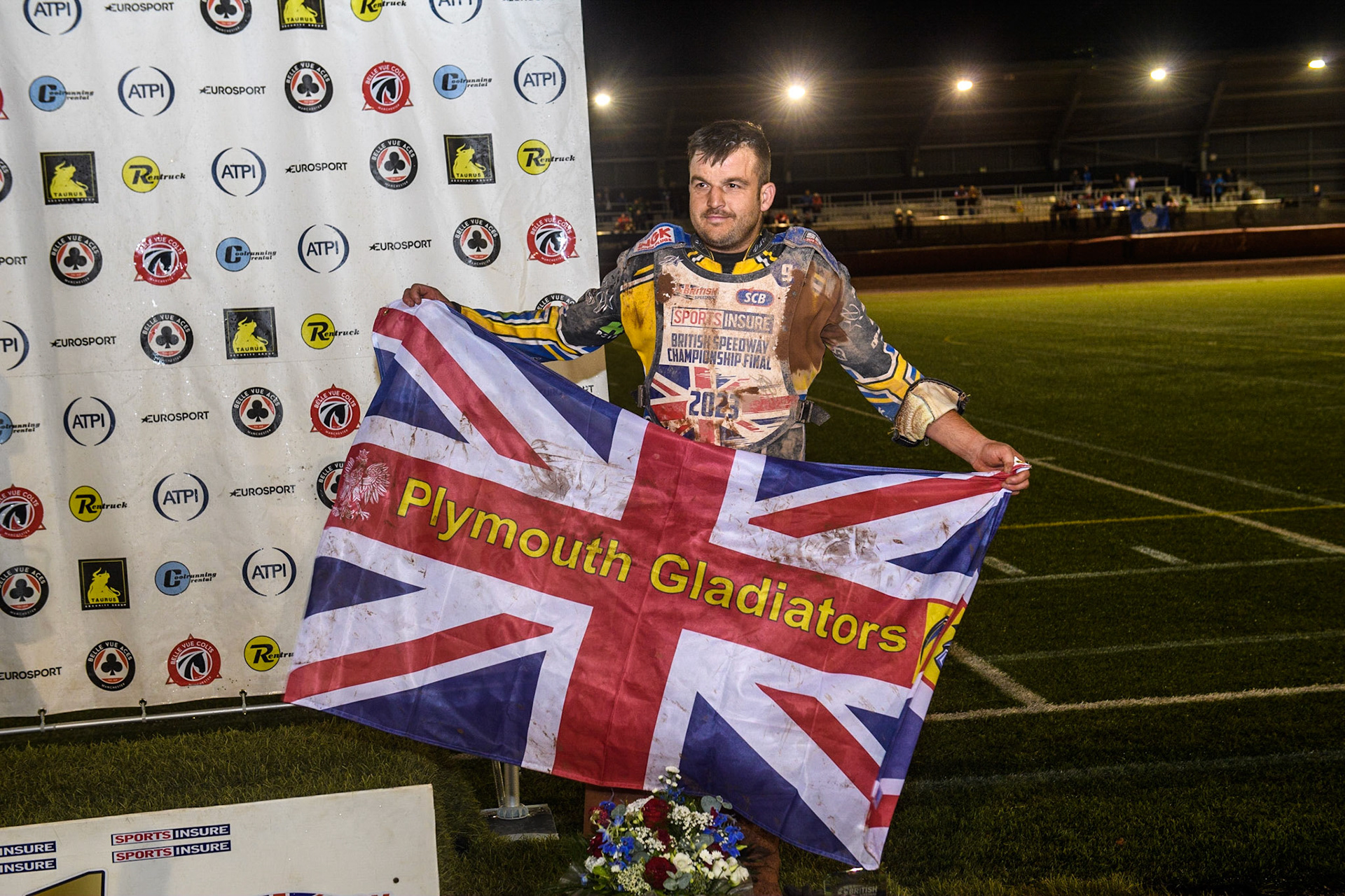 Ben Barker displays The Plymouth Gladiators  flag during the Sports Insure British Speedway Final at the National Speedway Stadium, Manchester on Monday 14th August 2023. (Photo: Ian Charles | MI News)