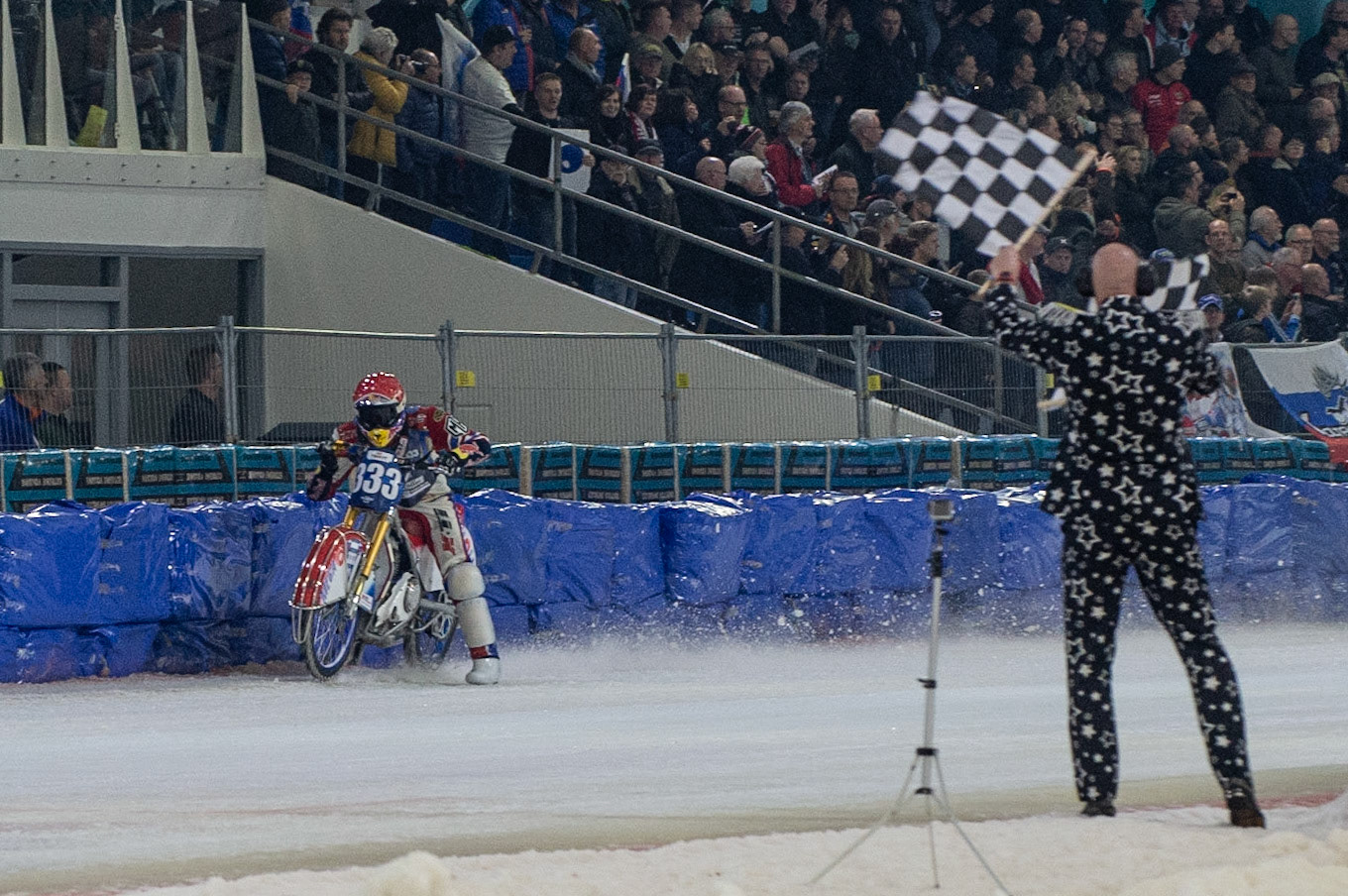 Photo: Ian Charles

Danil Ivanov (333) takes the win in Saturday’s final

FIM Ice Speedway Gladiators World Championship, Event 5.1, Ice Rink Thialf, Heerenveen, Netherlands Saturday  30  March  2019