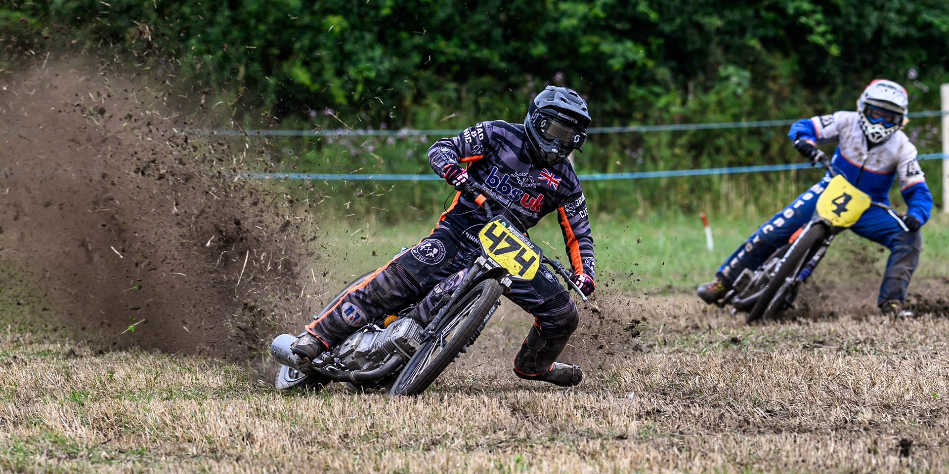 Jack Roberts (474) leading Mark Hammersley (4) in the 500cc Class during the ACU Northern Grass Track Riders Championship at Cheshire Grass Track Club, Frog Lane, Knutsford, Cheshire on Sunday 20th July 2025. (Photo: Ian Charles | MI News)