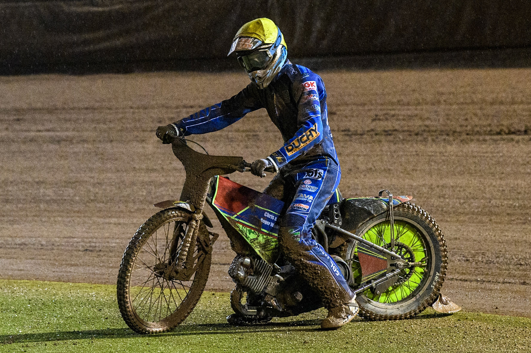Anders Rowe pulls up with an engine failure during the Sports Insure Premiership match between Belle Vue Aces and King's Lynn Stars at the National Speedway Stadium, Manchester on Monday 21st August 2023. (Photo: Ian Charles | MI News)