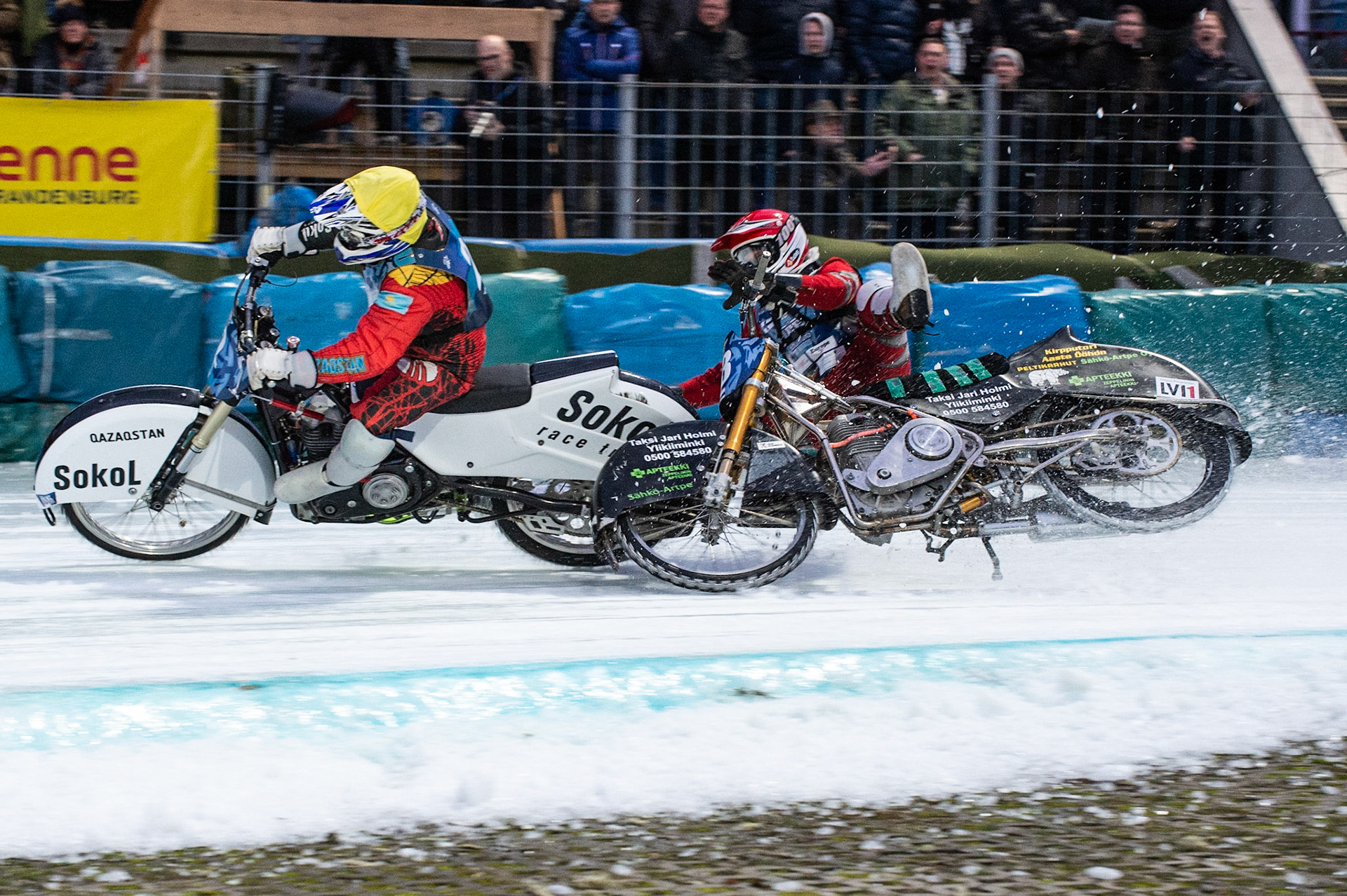 BERLIN GERMANY  - February 29  Matti Isoaho (Red) of Finland collides with Vladimir Cheblokov (Yellow) of Kazakhstan during theIce Speedway of Nations (Day 1) at the Horst-Dohm-Eisstadion, Berlin,  on Saturday 29 February 2020. (Credit: Ian Charles | MI News)