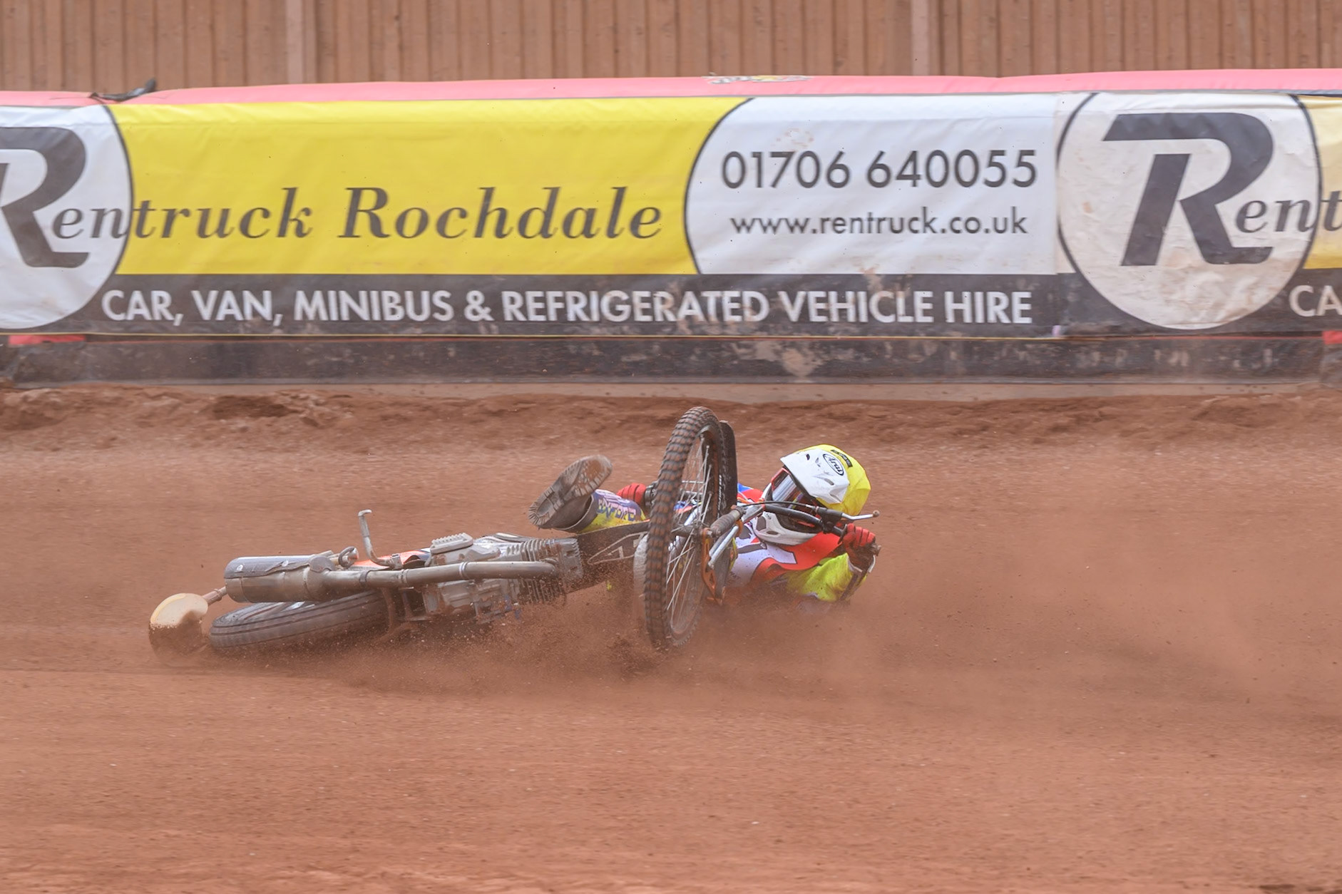 JR ASHWORTH &amp; SONS COLTS ACADEMY INDIVIDUALHarry Fletcher in Yellow rides inside Senna Summers in Blue before he slides off during the JR Ashworth &amp; Sons Colts Individual at the National Speedway Stadium, Manchester on Sunday 10th May 2026. (Photo: Ian Charles | MI News)