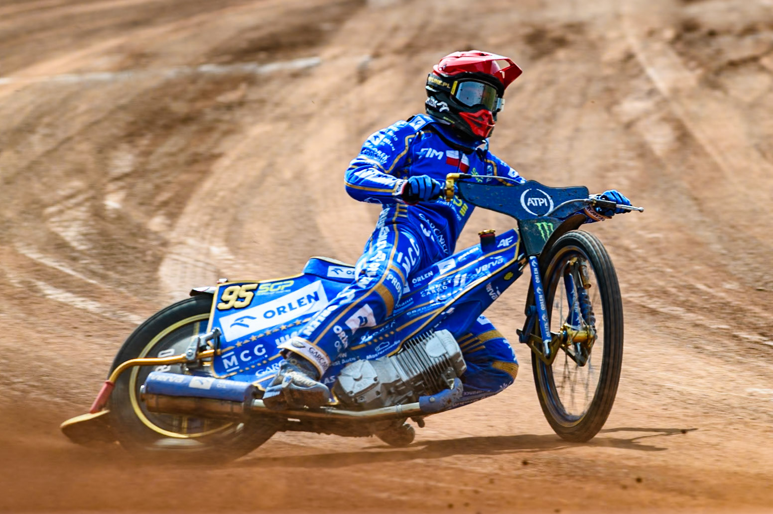Bartosz Zmarzlik (95) of Poland in action in the sprint race during the ATPI FIM Speedway Grand Prix Round 4 at the National Speedway Stadium, Manchester, on Friday 6th June 2025. (Photo: Ian Charles | MI News)