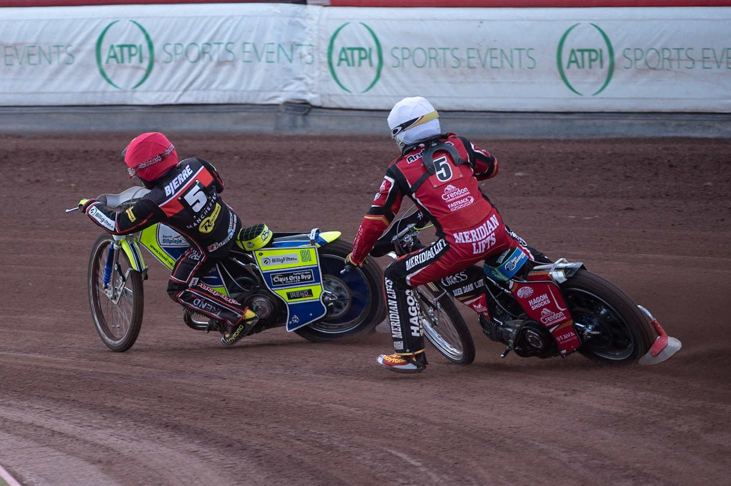 Photo by Ian Charles:

Kenneth Bjerre  (Red) leads Hans Andersen  (White)


Belle Vue Aces v Peterborough Panthers, British Speedway Premiership, National Speedway Stadium, Manchester, Monday, 29, April, 2019