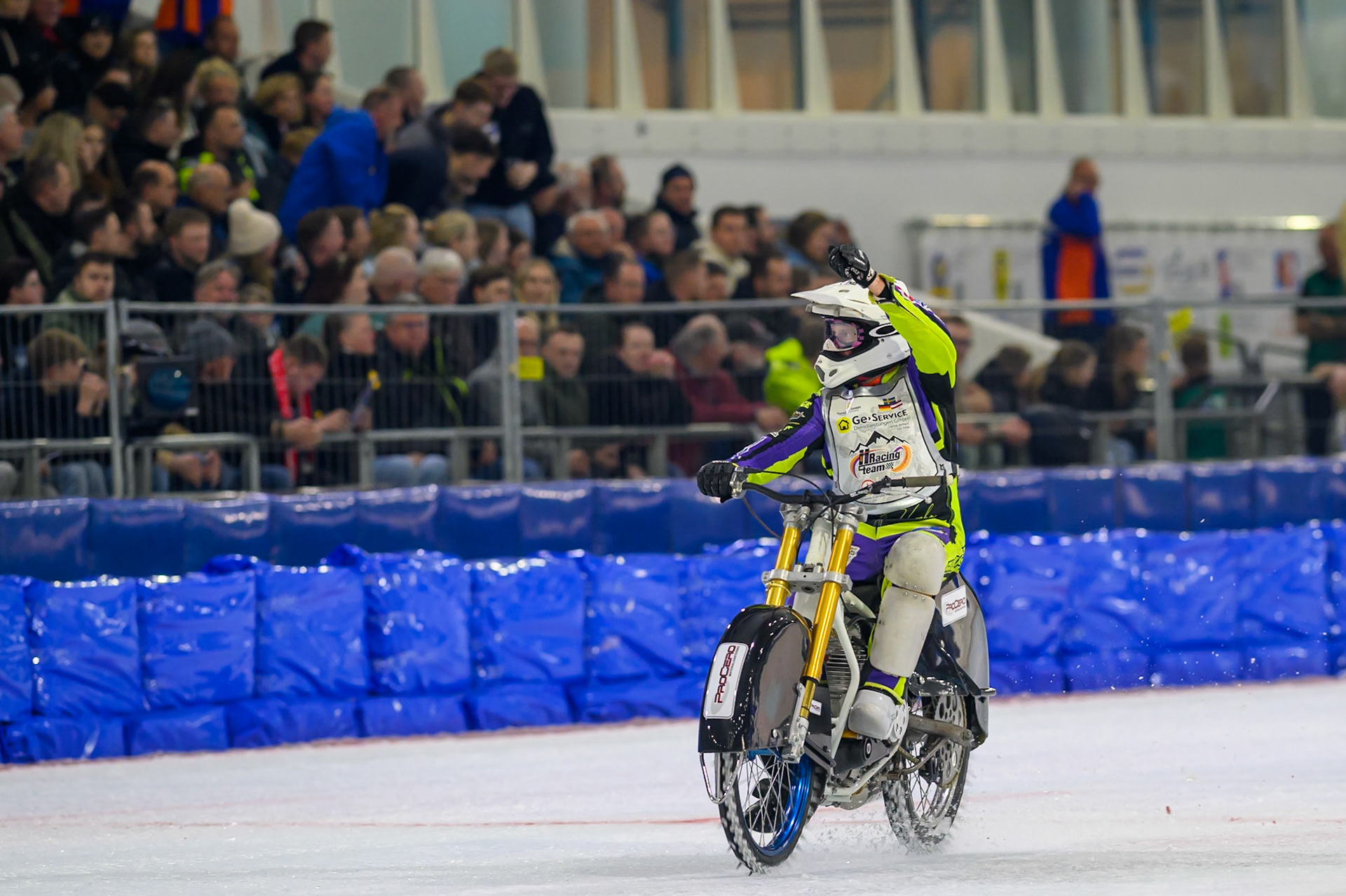 Paul Cooper of Great Britain  celebrates qualifying for the A Final during the ROELOF THIJS BOKAAL at Ice Rink Thialf, Heerenveen on Friday 10th April 2026.  (Photo: Ian Charles | MI News)