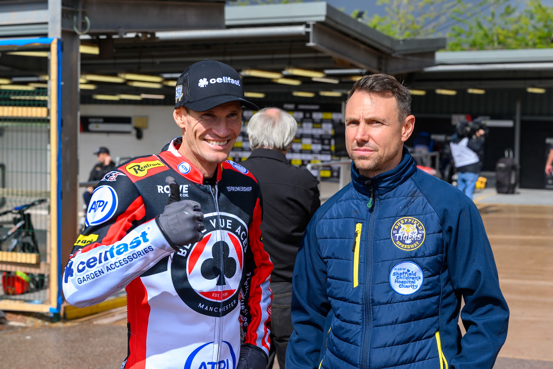 Jason Doyle of Belle Vue Aces (Left) with Simon Stead, Team Manager of Sheffield Tigers during the Rowe Motor Oil Premiership match between Belle Vue Aces and Sheffield Tigers at the National Speedway Stadium, Manchester on Monday 31st August 2026. (Photo: Ian Charles | MI News)