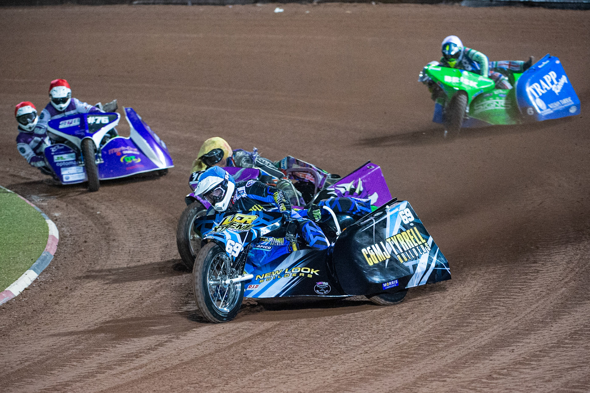 MANCHESTER, ENGLAND Matthew Tyrrell & Liam Brown (69) lead Clint Blondel & Richard Webb (10) Simon Beaney & Gareth Bemister (76) and Jack Penfold & Kieran Ivy (6) during the  ACU Sidecar Speedway Manchester Masters,  Belle Vue National Speedway Stadium, Manchester Saturday 12 October 2019 (Credit: Ian Charles | MI News)