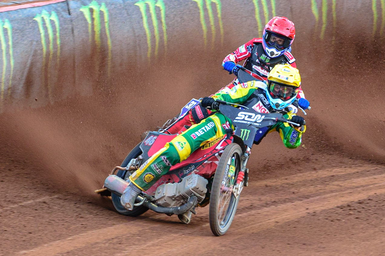 MANCHESTER, UK. OCT 16TH Max Fricke of Australia (Yellow) leads Leon Madsen of Denmark (Red) during the Monster Energy FIM Speedway of Nations at the National Speedway Stadium, Manchester on Saturday  16th October 2021. (Credit: Ian Charles | MI News)