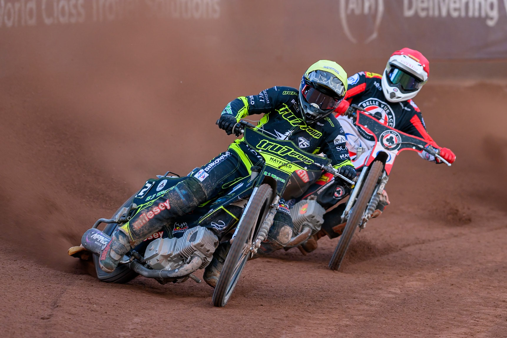 Danny King of Ipswich Witches in Yellow leading Peter Kildemand of Belle Vue Aces in Red during the Rowe Motor Oil Premiership match between Belle Vue Aces and Ipswich Witches at the National Speedway Stadium, Manchester on Saturday 20th June 2026. (Photo: Ian Charles | MI News)