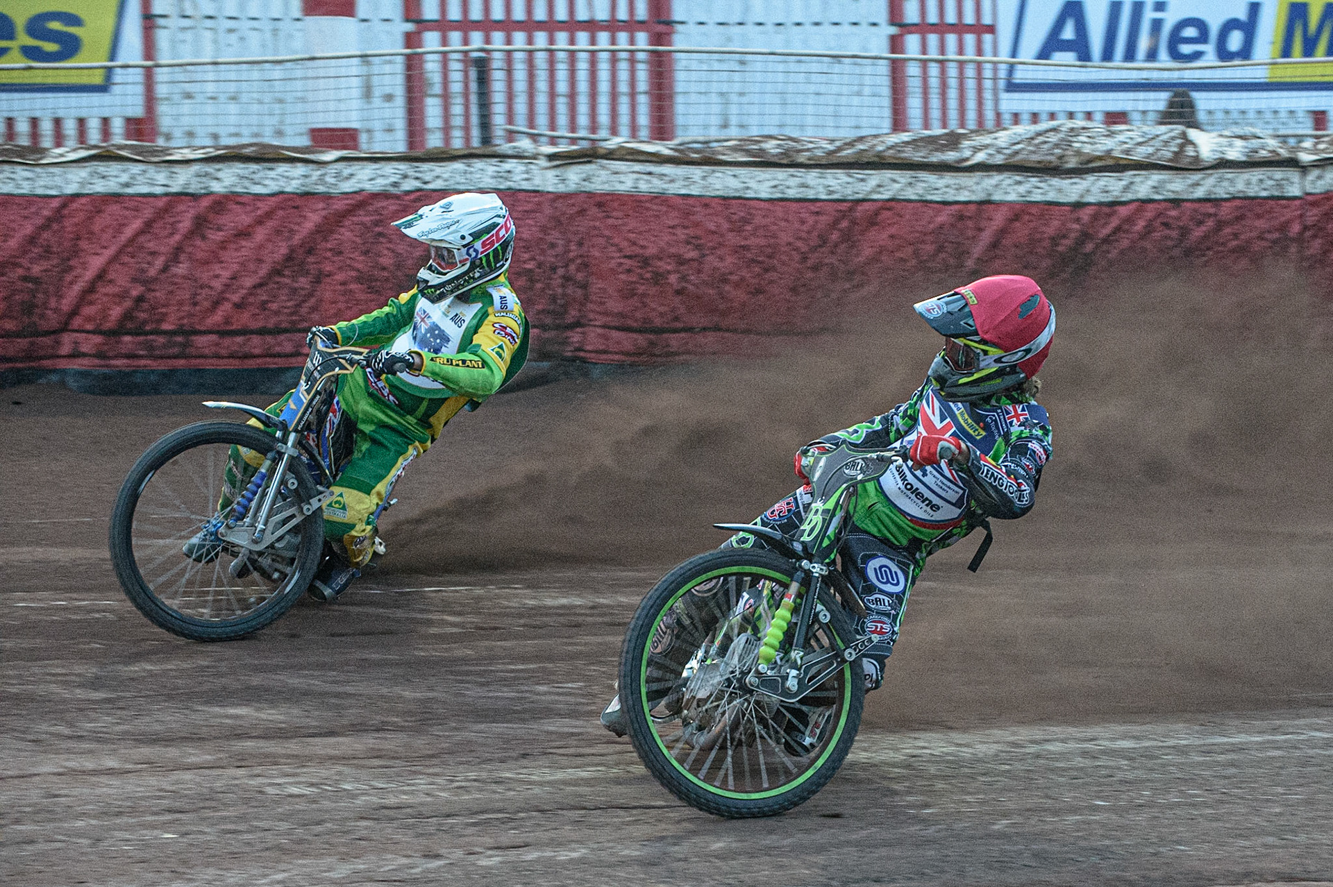 GLASGOW, UK. JUNE 19TH.  Charles Wright (Great Britain) (Red) inside Chris Holder (Australia) (White) during the FIM Speedway Grand Prix Qualifying Round at the Peugeot Ashfield Stadium, Glasgow on Saturday 19th June 2021. (Credit: Ian Charles | MI News)