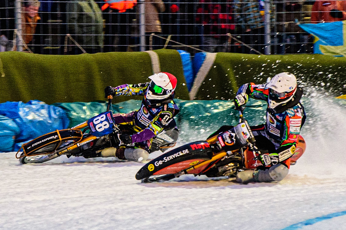 Markus Jell (White) passes Max Neidermaier (Red) on the inside during the German Individual Ice Speedway Championship at Horst-Dohm-Eisstadion, Berlin on Friday 3rd March 2023. (Photo: Ian Charles | MI News)