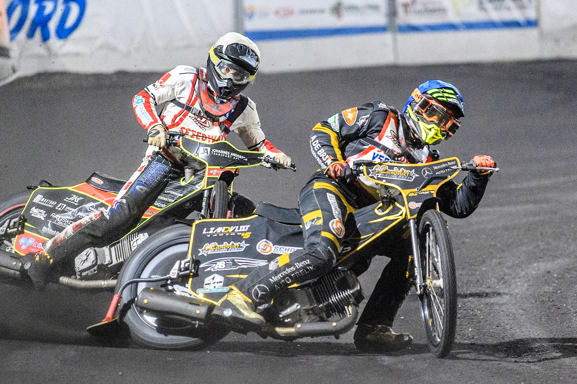 Rene van Weele of The Netherlands in Blue leading Patrick Baek of Denmark in White during the Golden JOPA Helmet at Sportpark Veenoord, Veenoord, Netherlands on Saturday 21st September 2024. (Photo: Ian Charles | MI News)