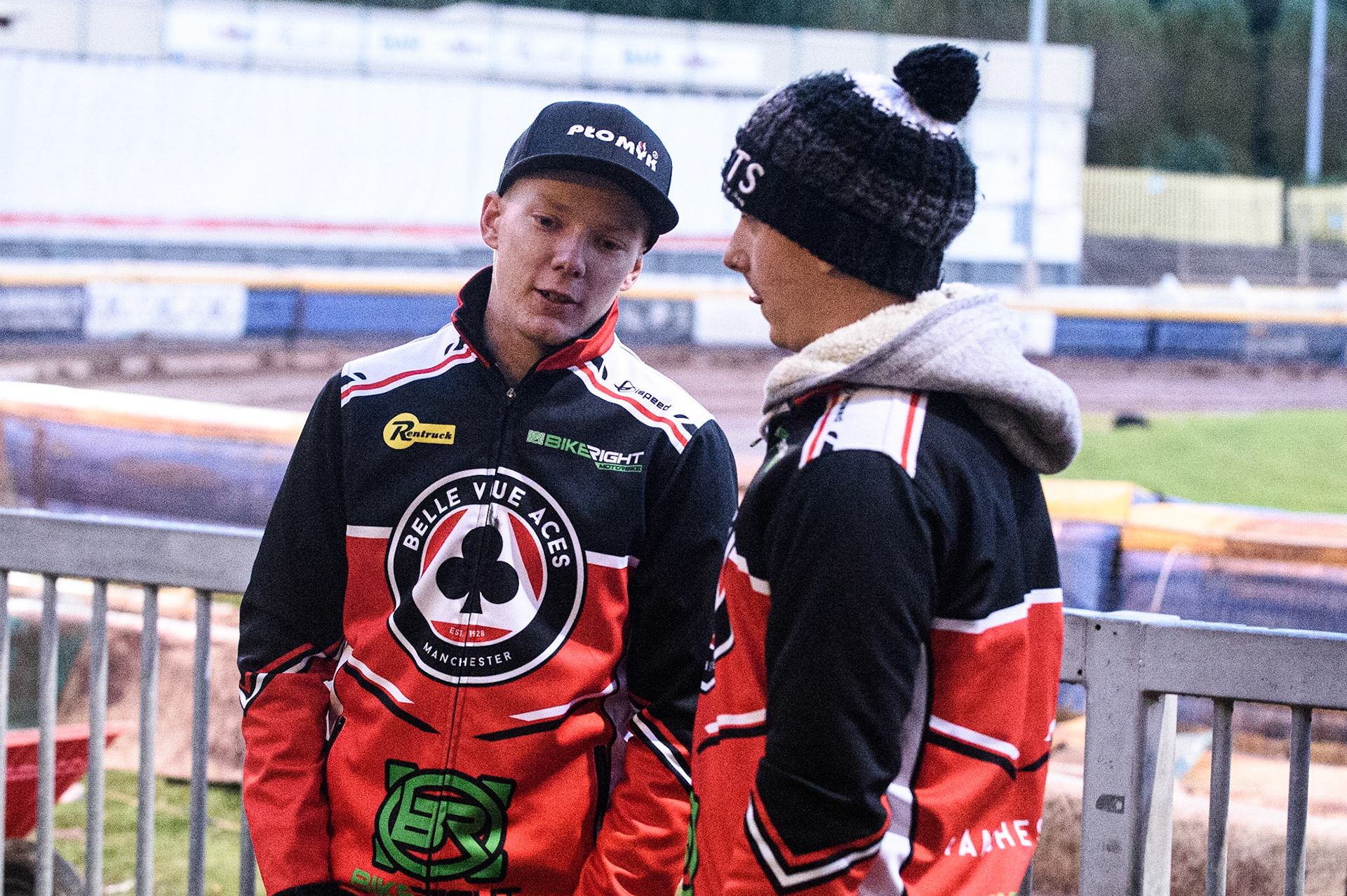 SHEFFIELD, UK. OCT 4THDan Bewley  (left) with Jye Etheridge  during the SGB Premiership Semi Final Playoff 1st Leg between Sheffield Tigers and Belle Vue Aces at Owlerton Stadium, Sheffield on Monday 4th October 2021. (Credit: Ian Charles | MI News)