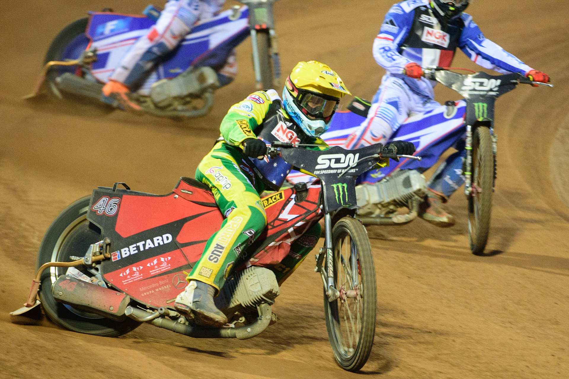 MANCHESTER, UK. OCT 16TH Max Fricke of Australia (Yellow) leads David Bellego of France (Red)   during the Monster Energy FIM Speedway of Nations at the National Speedway Stadium, Manchester on Saturday  16th October 2021. (Credit: Ian Charles | MI News)