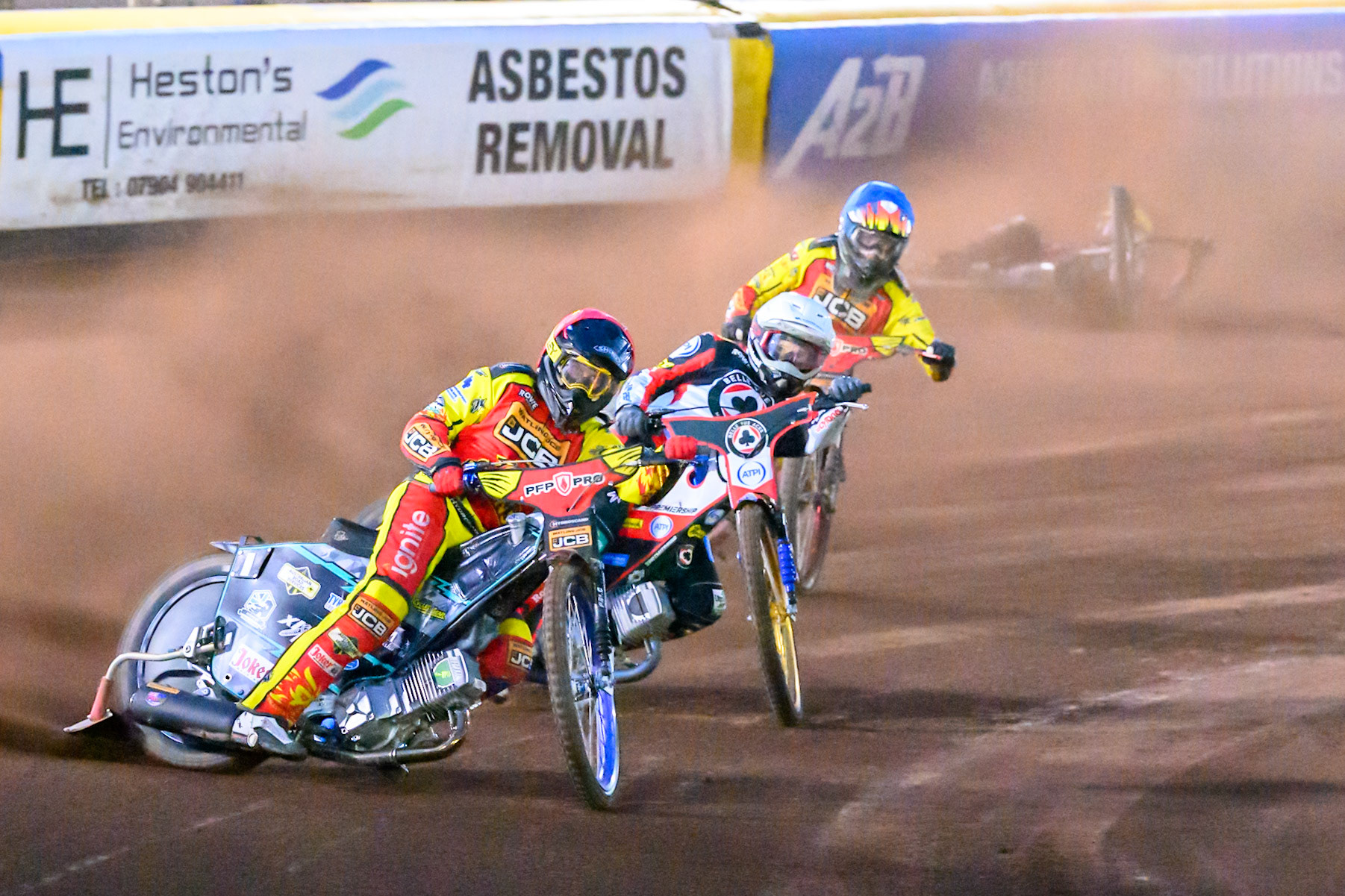 Ryan Douglas of Leicester Lions in Red leading Jason Doyle of Belle Vue Aces  in White  and Drew Kemp of Leicester Lions in Blue  as Tate Zischke of Belle Vue Aces  in Yellow  falls behind them during the Rowe Motor Oil Premiership match between Leicester Lions and Belle Vue Aces at the Hydroscan Arena, Leicester on Monday 7th September 2026. (Photo: Ian Charles | MI News)