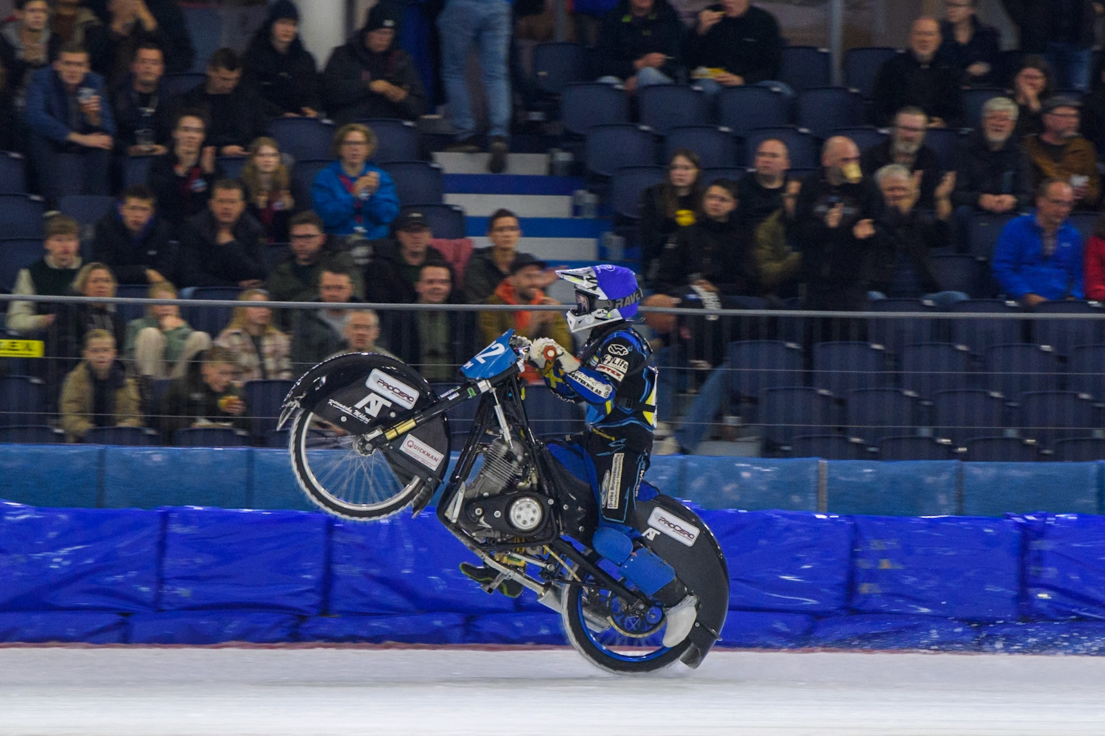 Niclas Svensson (192) of Sweden celebrates with a wheelie during the FIM Ice Speedway Gladiators World Championship, Final 3 at the Ice Stadium, Thialf, Heerenveen on Saturday 5th April 2025. (Photo: Ian Charles | MI News)