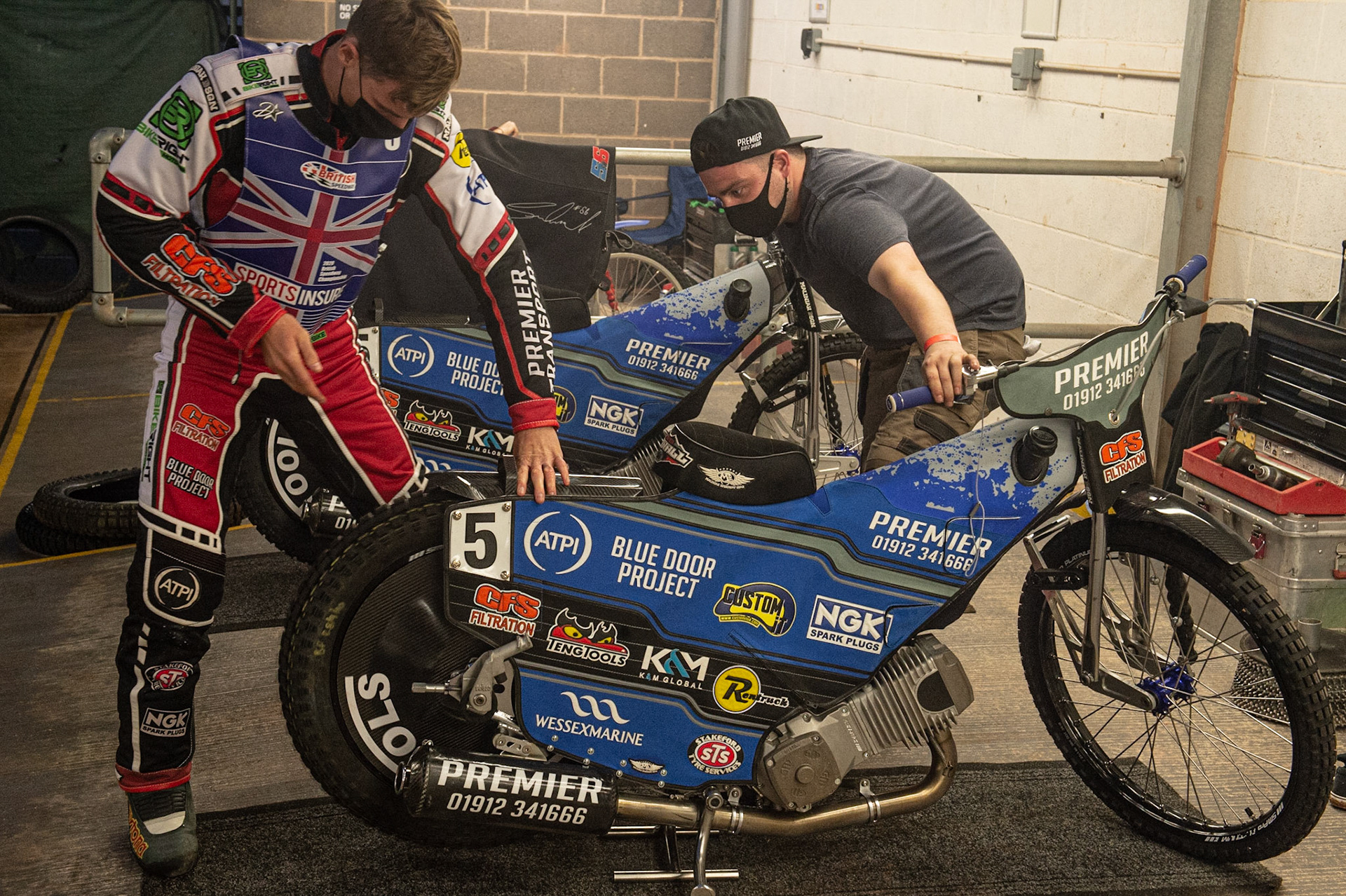 Photo: Ian CharlesSteve Worrall  tries starting his bikeSports Insure British Speedway Championship Final, National Speedway Stadium, Manchester Monday  28  September  2020