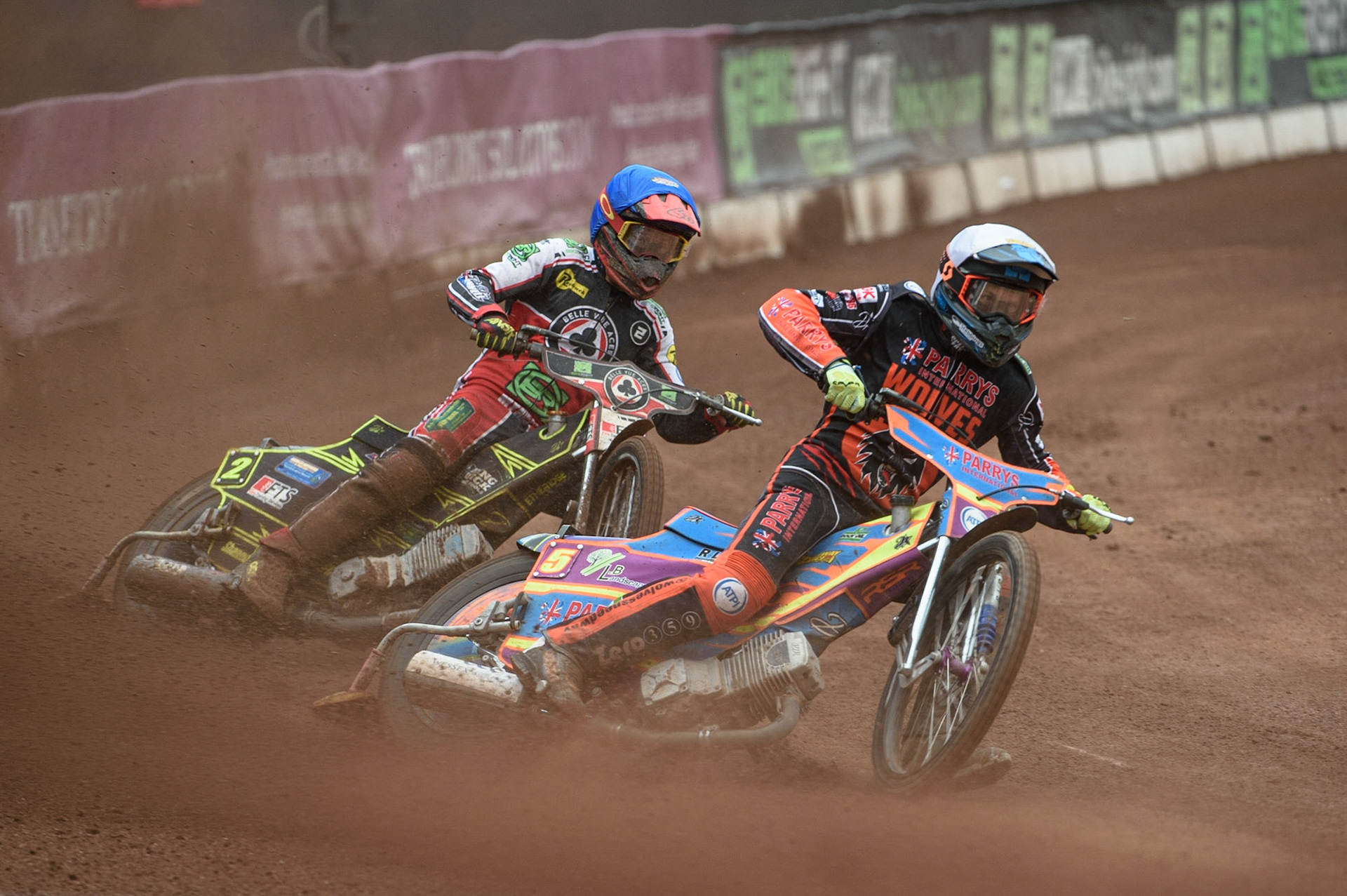 MANCHESTER, UK. AUGUST 30TH Rory Schlein (White) leads Jye Etheridge  (Blue) during the SGB Premiership match between Belle Vue Aces and Wolverhampton Wolves at the National Speedway Stadium, Manchester on Monday 30th August 2021. (Credit: Ian Charles | MI News)