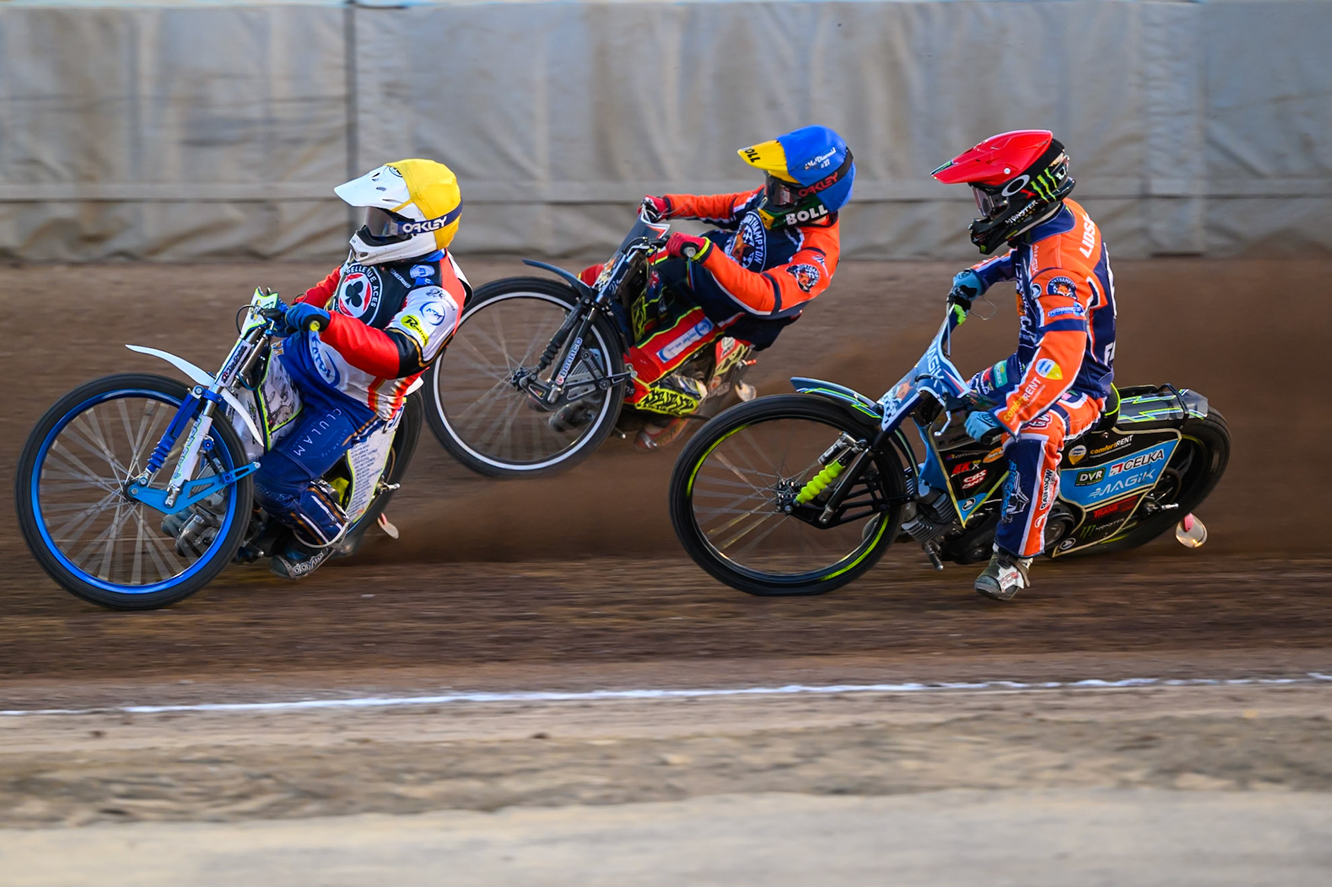 Chris Harris Guest Rider for Belle Vue Aces in Yellow leading Jaimon Lidsey of Northampton Foxes  in Red  and Mitch McDiarmid of Northampton Foxes in Blue during the Rowe Motor Oil Premiership match between Northampton Foxes and Belle Vue Aces at Northampton International Shaleway, Northampton on Thursday 13th August 2026. (Photo: Ian Charles | MI News)