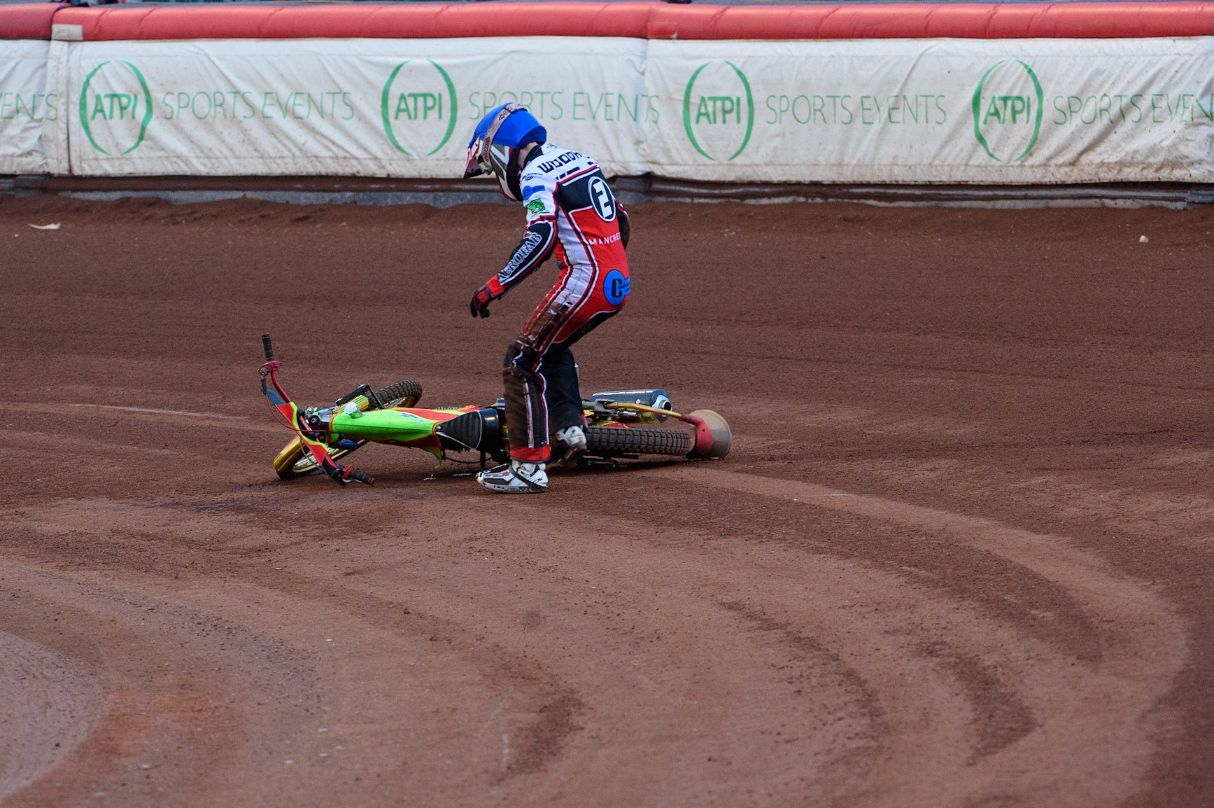 MANCHESTER, UK. MAY 28TH  After parting company with his machine, Ben Woodhull runs to move his bike to avoid a race stoppage during the SGB National Development League match between Belle Vue Colts and Berwick Bullets at the National Speedway Stadium, Manchester on Friday 28th May 2021. (Credit: Ian Charles | MI News)