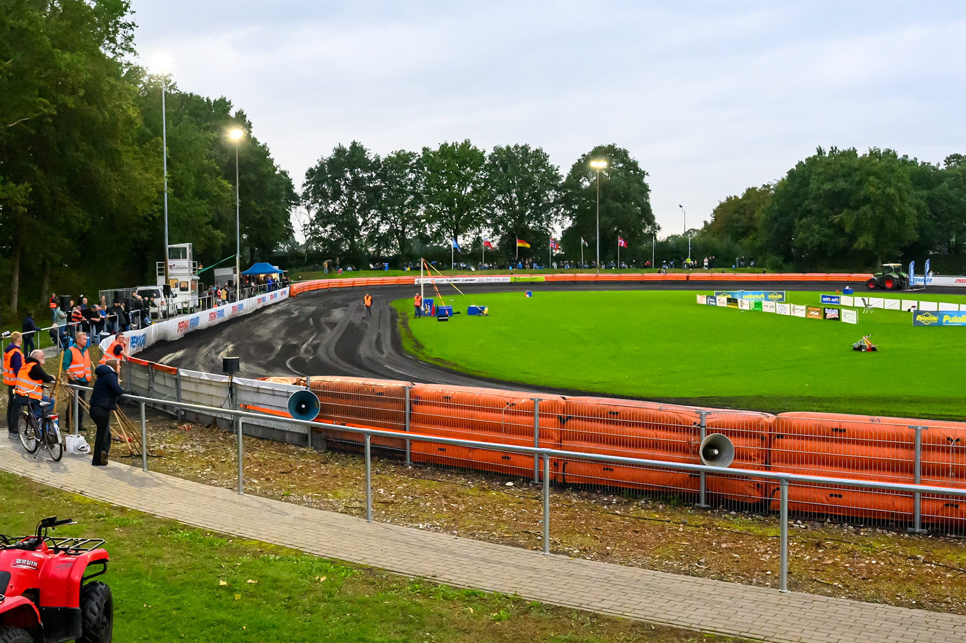 General View of Speedway Veenoord during the Gouden KENNY Helm at Speedway Veenoord, Veenoord in the Netherlands on Saturday 19th September 2026. (Photo: Ian Charles | MI News)