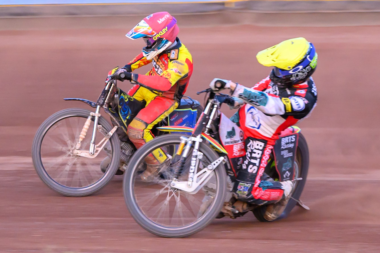 Tate Zischke of Belle Vue Aces in Yellow rides inside Nick Morris of Leicester Lions  in Red  during the Rowe Motor Oil Premiership match between Leicester Lions and Belle Vue Aces at the Hydroscan Arena, Leicester on Thursday 23rd July 2026. (Photo: Ian Charles | MI News)