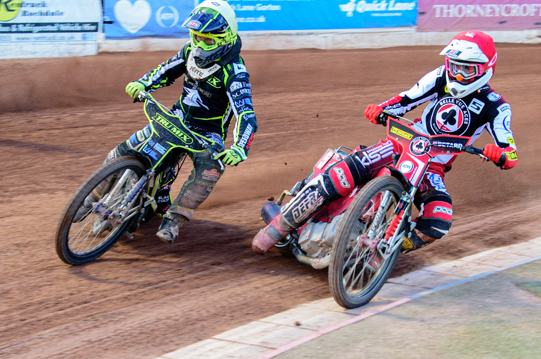 Max Fricke  (Red) inside Paul Starke  (Yellow) during the SGB Premiership match between Belle Vue Aces and Ipswich Witches at the National Speedway Stadium, Manchester on Monday 8th August 2022. (Credit: Ian Charles | MI News)