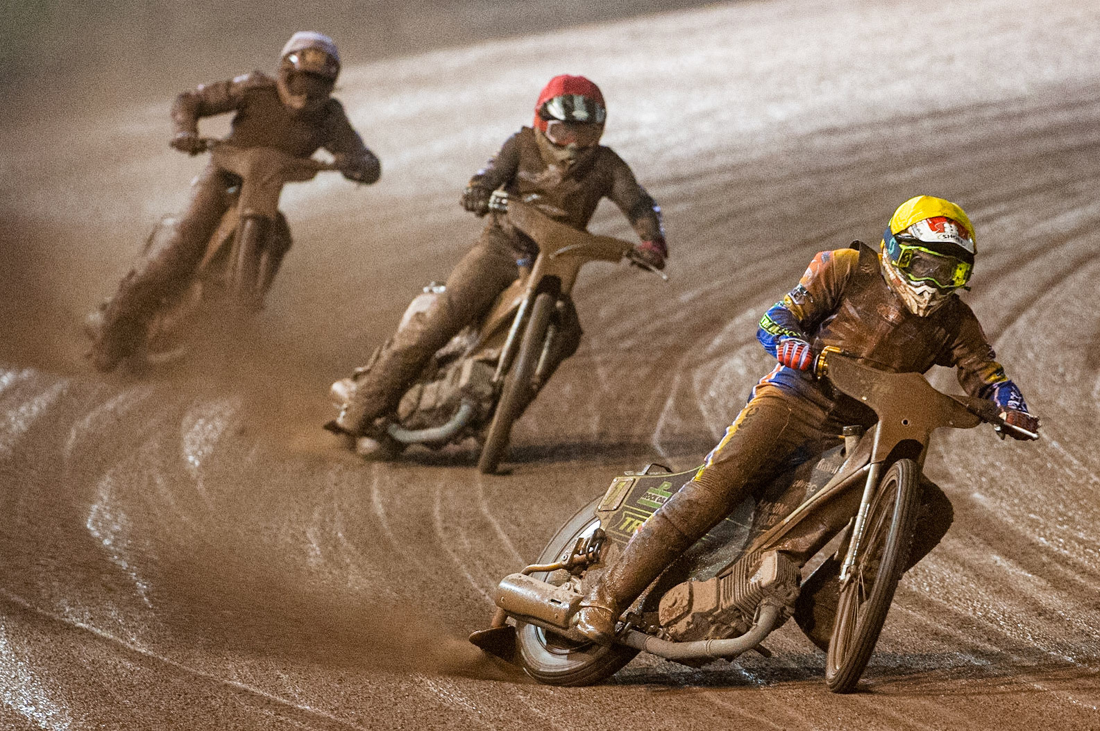 Photo: Ian CharlesJason Crump   (Yellow)  leads  Ben Barker   (Red) and Steve Worrall   (White)  Sports Insure British Speedway Championship Final, National Speedway Stadium, Manchester Monday  28  September  2020