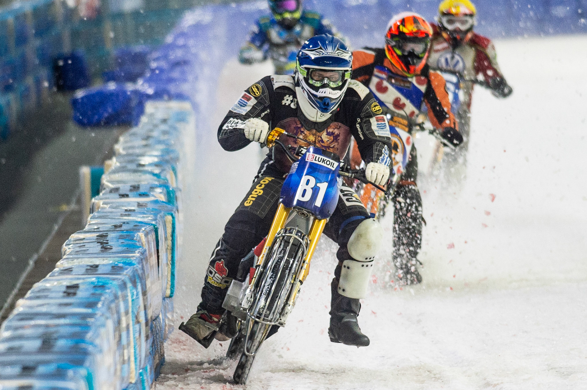 Photo: Ian Charles

Jimmy Olsén (Blue) leads Simon Reitsma (White) and Josef Kreuzberger (Yellow)

Roelof Thijs Bokaal, Ice Rink Thialf, Heerenveen, Netherlands Friday  29  March  2019