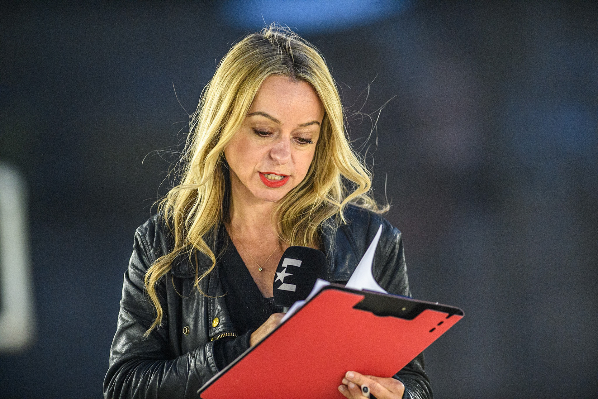 Eurosport presenter Abi Stephens during the Sports Insure Premiership Semi Final Playoff 2nd leg match between Belle Vue Aces and Ipswich Witches at the National Speedway Stadium, Manchester on Monday 25th September 2023. (Photo: Ian Charles | MI News)