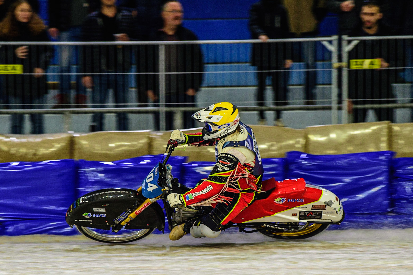 HEERENVEEN, NL.  Joakim Söderström (904) in action during the FIM Ice Speedway Gladiators World Championship Final 4 at Ice Rink Thialf, Heerenveen on Sunday  3 April 2022. (Credit: Ian Charles | MI News)