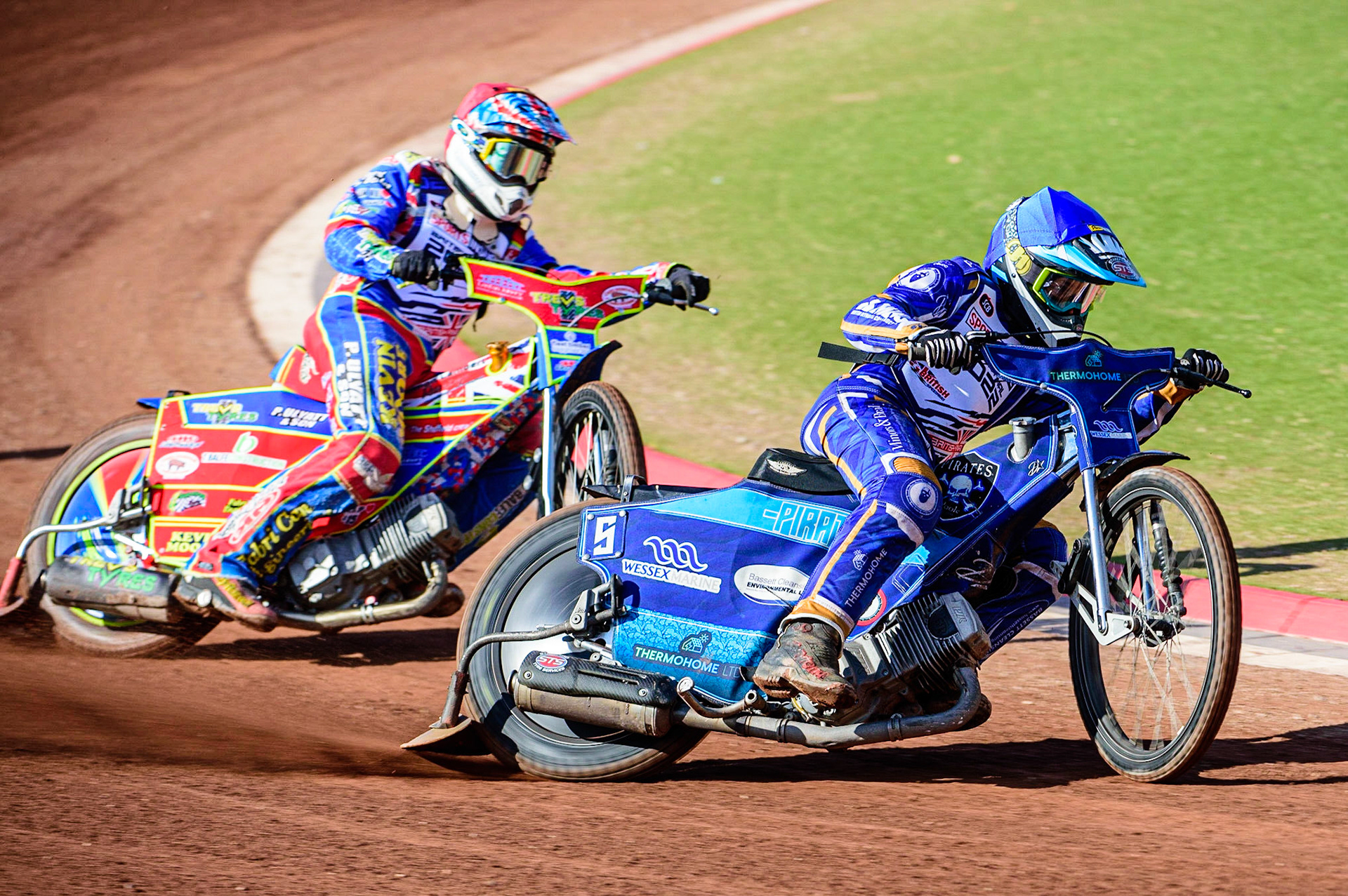 Richard Lawson (Blue) leads Simon Lambert  (Red) during the Sports Insure British Speedway Final, at the National Speedway Stadium, Manchester, on Sunday 18th September 2022. (Credit: Ian Charles | MI News )