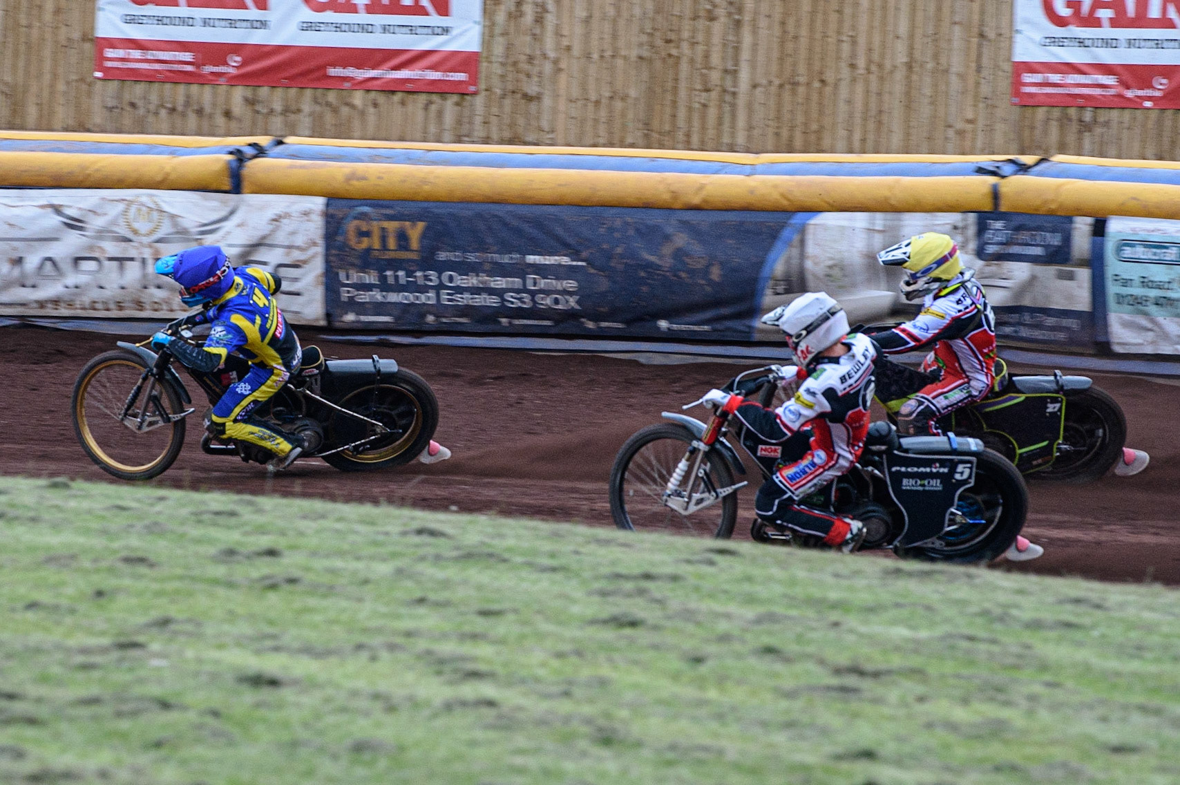 SHEFFIELD, UK. JULY 1ST     Justin Sedgmen   (Blue) leads Dan Bewley  (White) and Tom Brennan  (Yellow) during the SGB Premiership match between Sheffield Tigers and Belle Vue Aces at Owlerton Stadium, Sheffield on Thursday 1st July 2021. (Credit: Ian Charles | MI News)