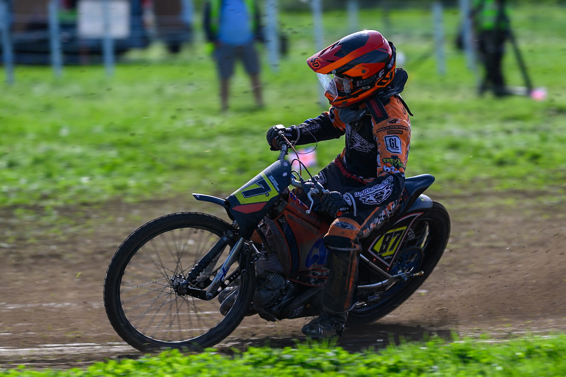 British Masters (Solos): Mickie Simpson (87) during the British Masters Grasstrack Championship at Lower Marsh Farm, Much Hoole, Preston in Lancashire, England on Sunday 13th September 2026. (Photo: Ian Charles | MI News)