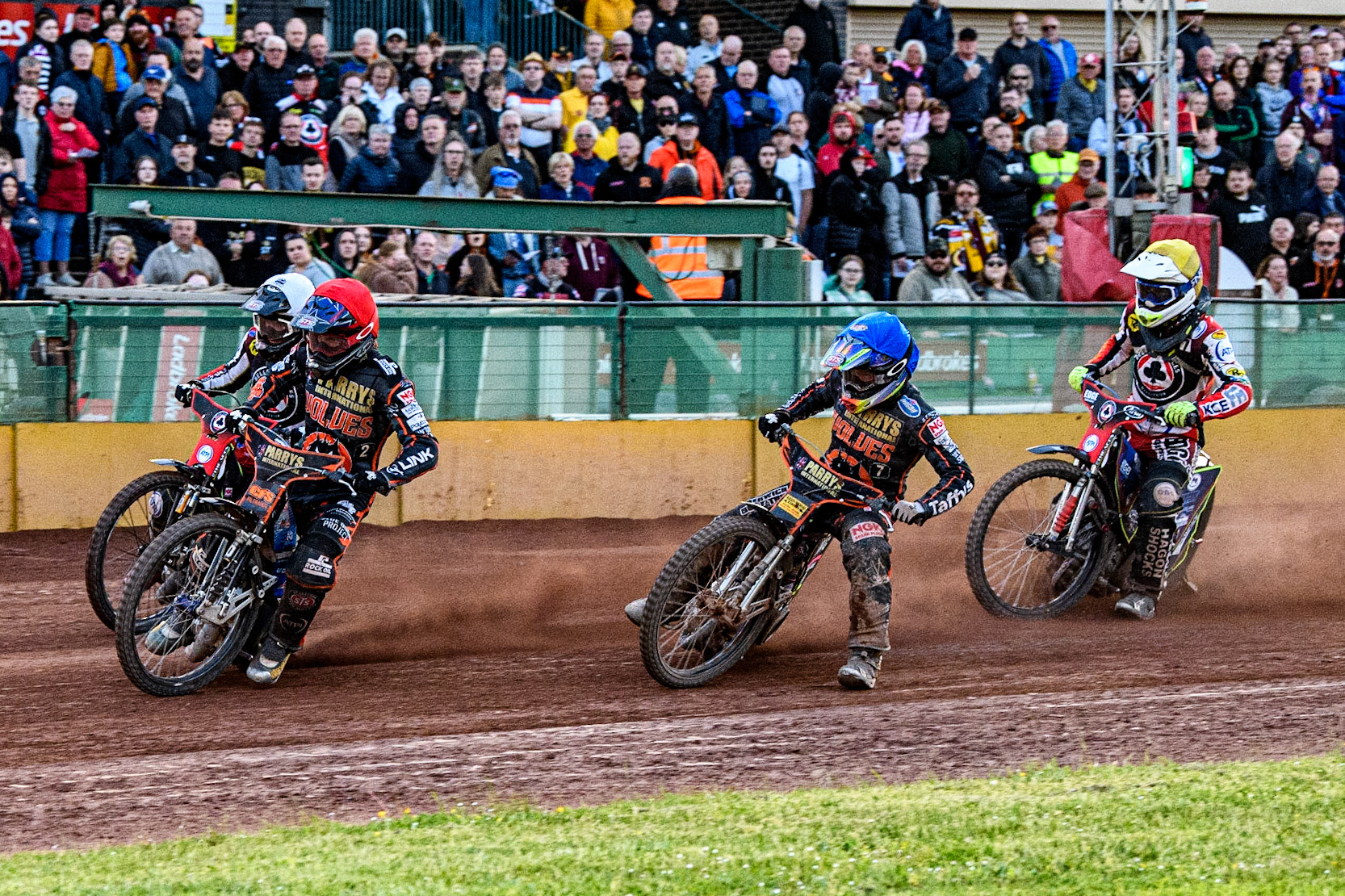 Steve Worrall (Red) leads Tom Brennan (White) with Leon Flint (Blue) and Jake Mulford (Yellow) behind during the Sports Insure Premiership match between Wolverhampton Wolves and Belle Vue Aces at Monmore Green Stadium, Wolverhampton on Monday 29th May 2023. (Photo: Ian Charles | MI News)